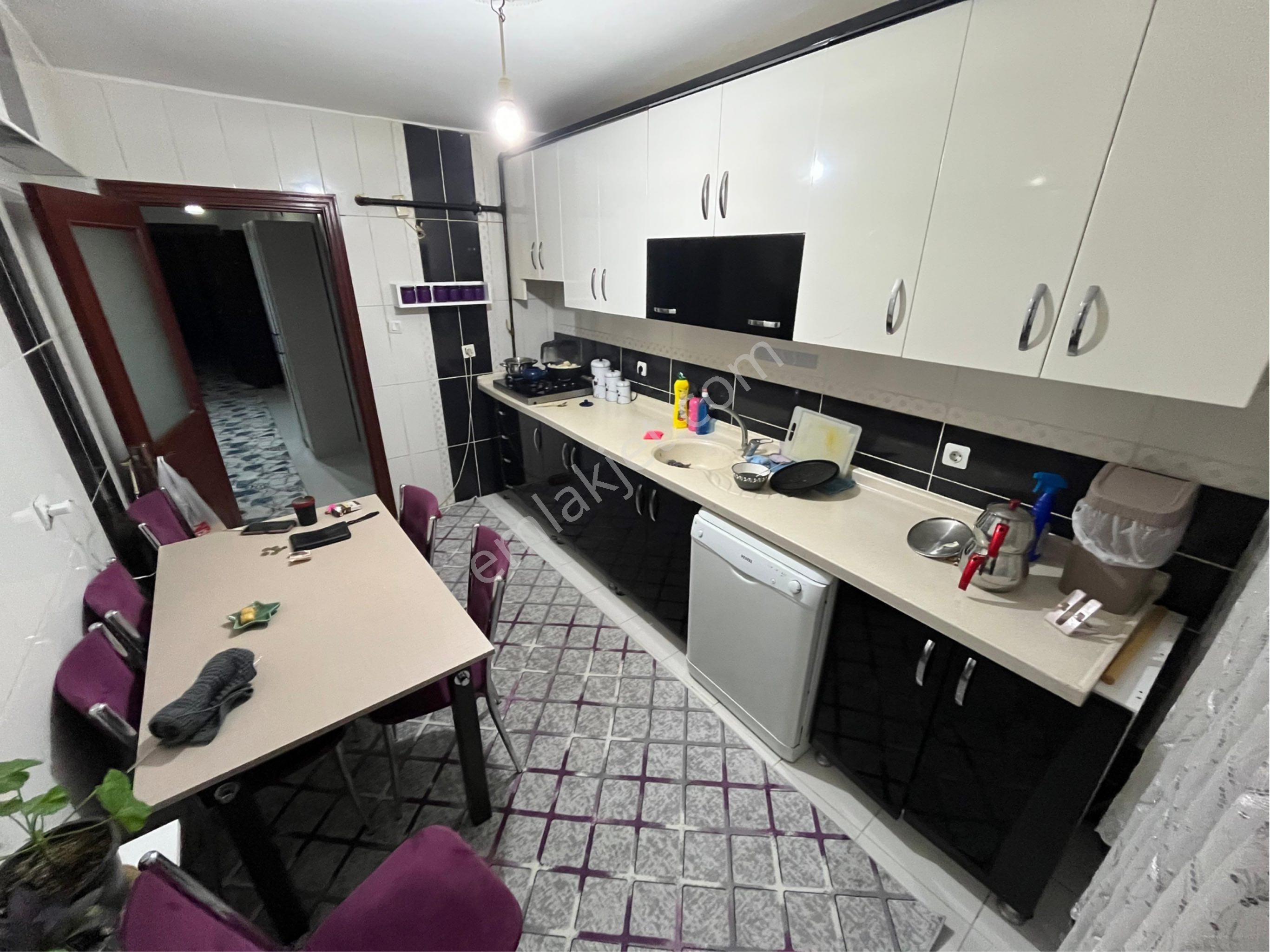 Mülk Emlak Ofisinden Salı Pazarı Mevkiinde 3+1 1.kat 130m2 Asansörlü Fırsat Daire - Görsel 4