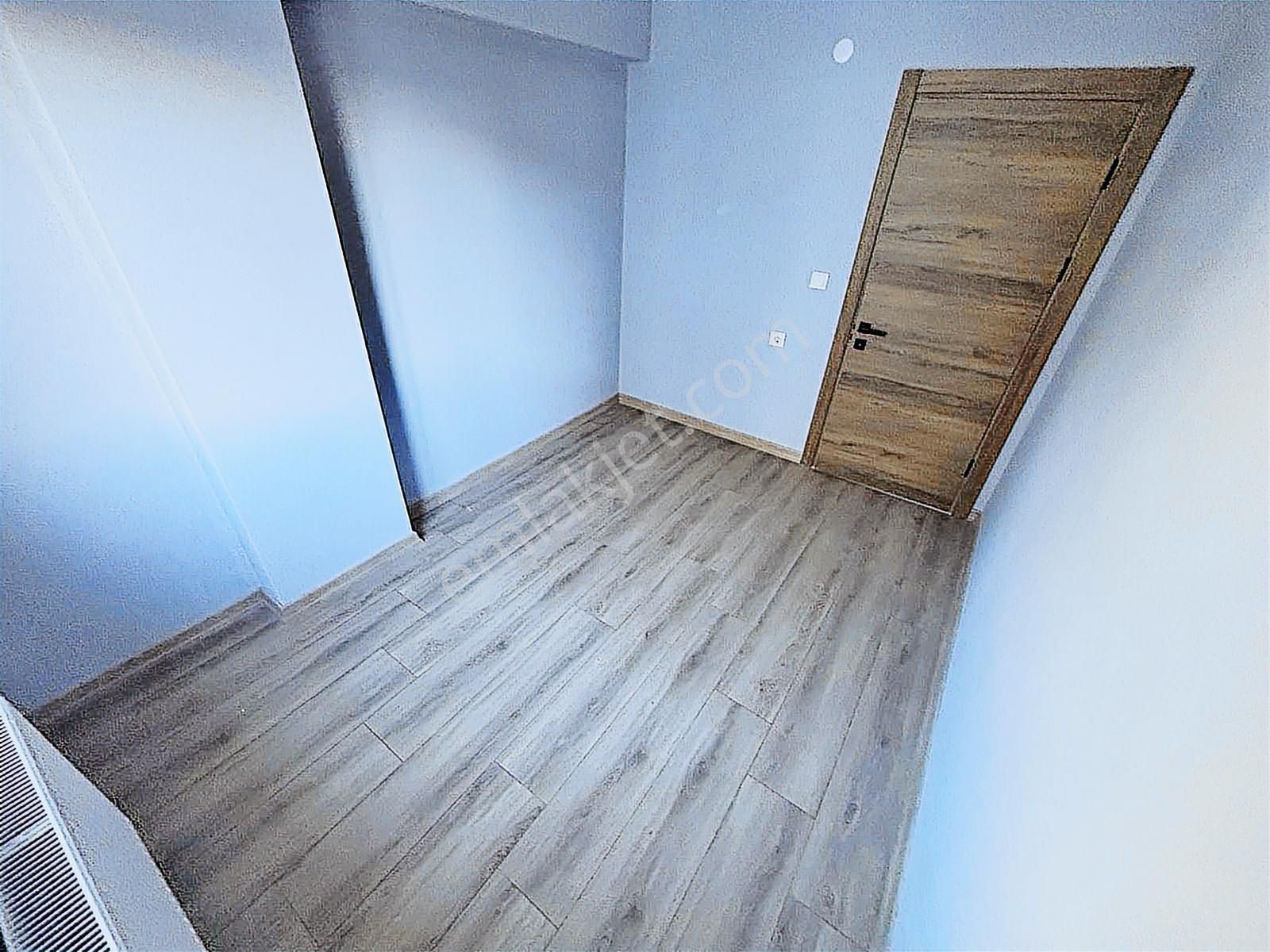 Yuvam'dan Cadde Üzeri Kombi Petek Cam Balkon Ful+full Arakat 4+1 - Görsel 23