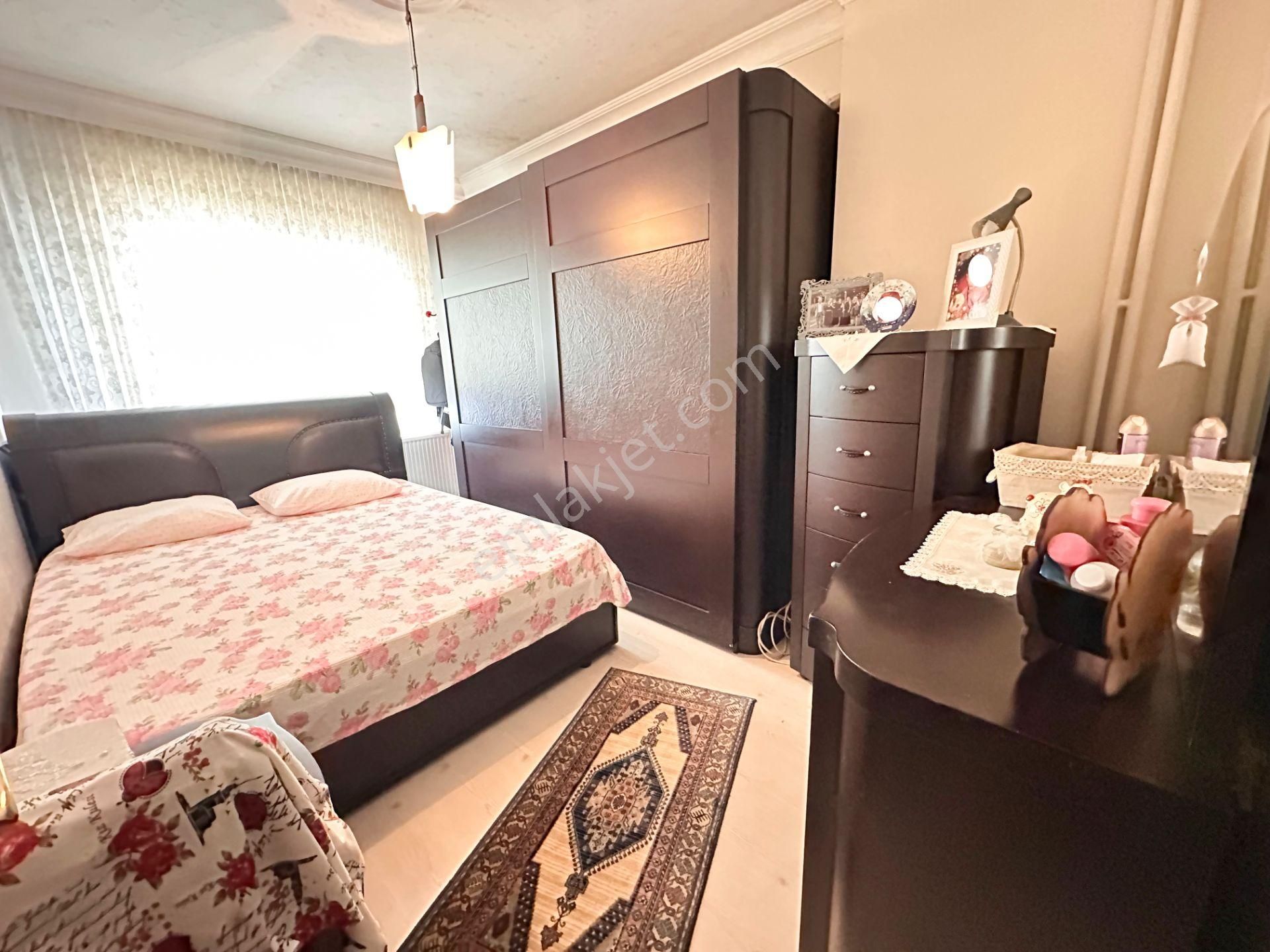 Çok Geniş 7+1 Ayrı Girişli Manzaralı Dubleks Daire - Görsel 28