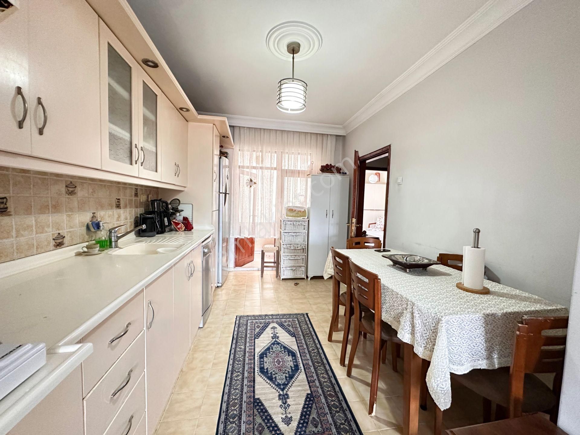 Çok Geniş 7+1 Ayrı Girişli Manzaralı Dubleks Daire - Görsel 11