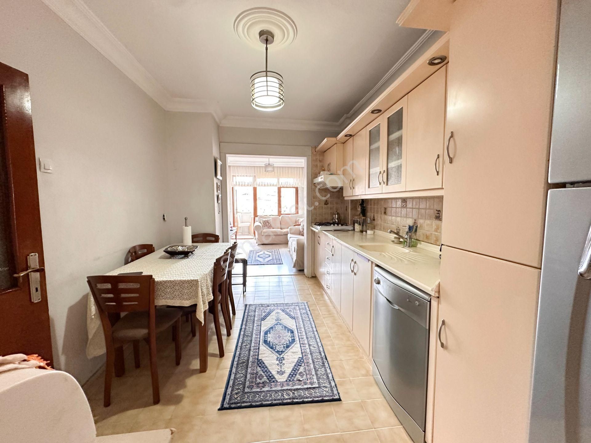 Çok Geniş 7+1 Ayrı Girişli Manzaralı Dubleks Daire - Görsel 3