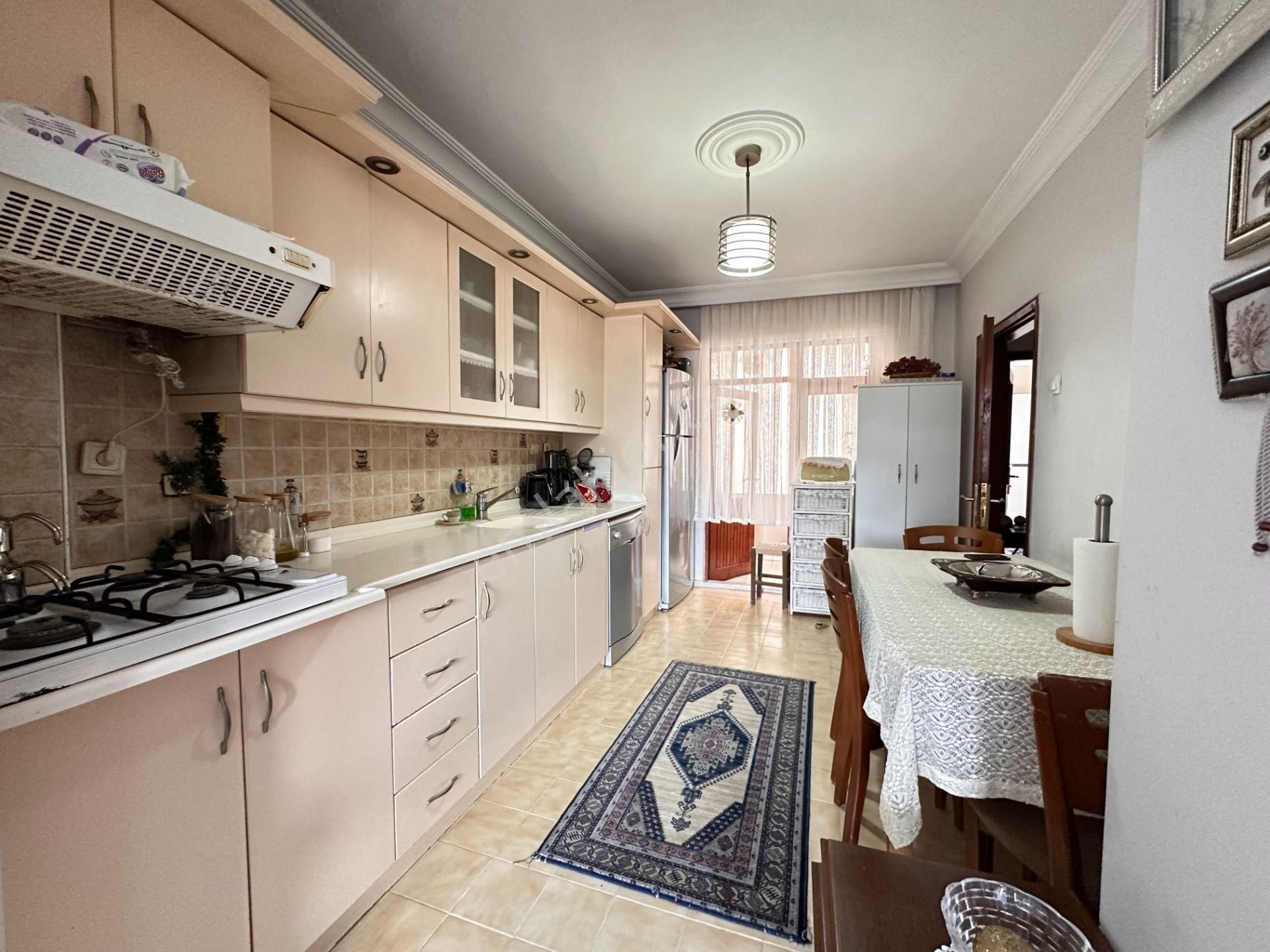 Çok Geniş 7+1 Ayrı Girişli Manzaralı Dubleks Daire - Görsel 6