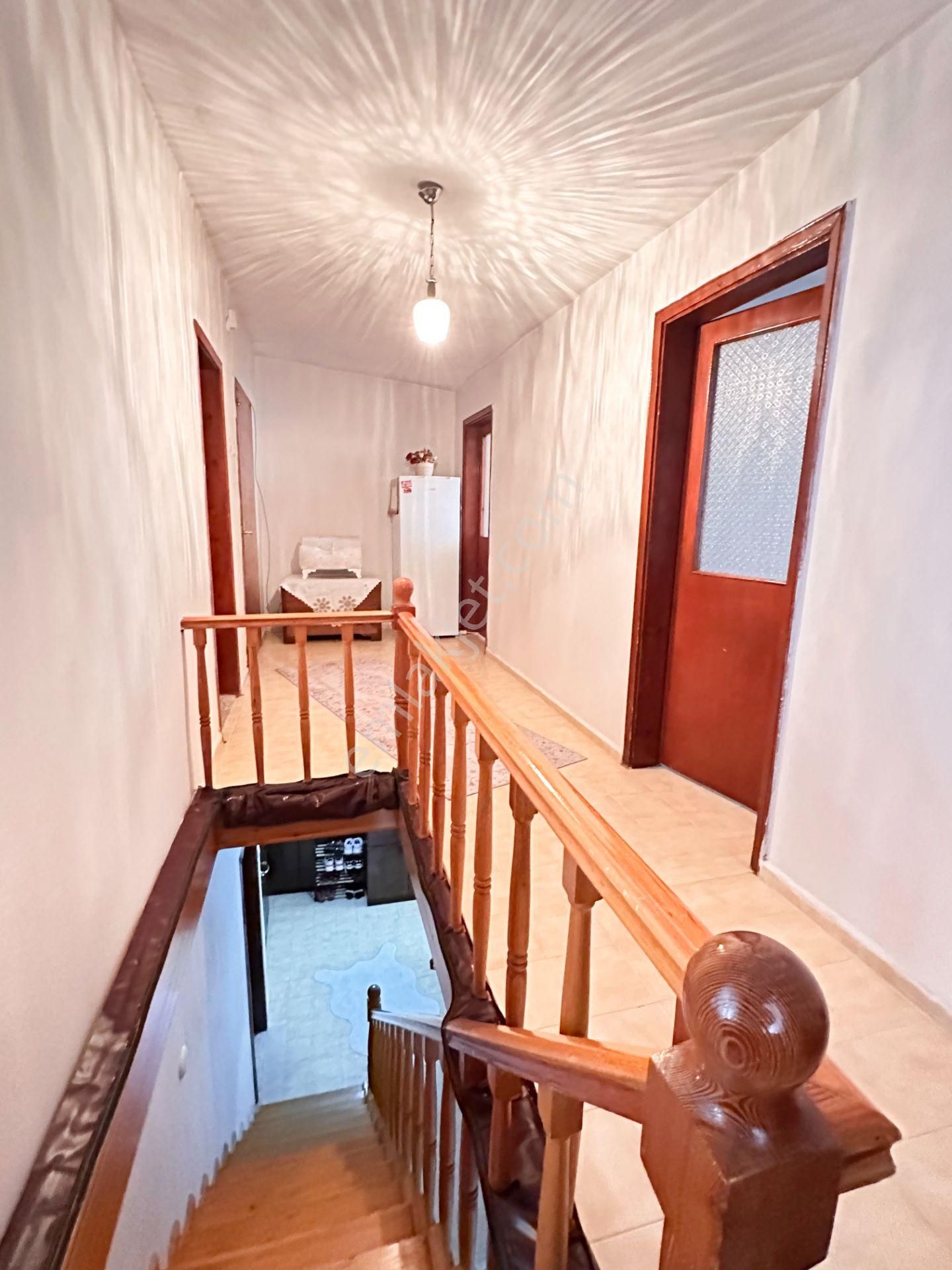 Çok Geniş 7+1 Ayrı Girişli Manzaralı Dubleks Daire - Görsel 19