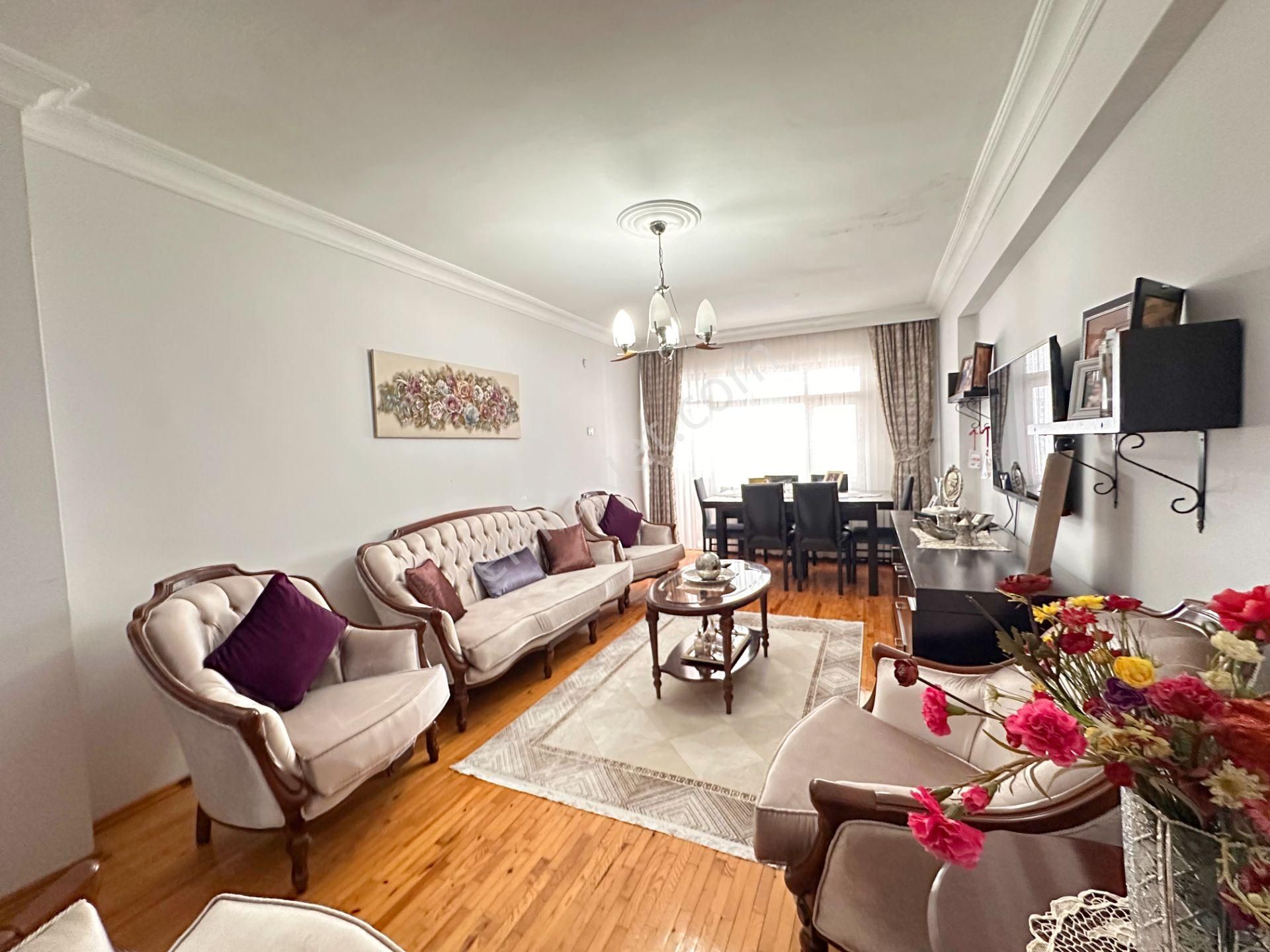 Çok Geniş 7+1 Ayrı Girişli Manzaralı Dubleks Daire - Görsel 12