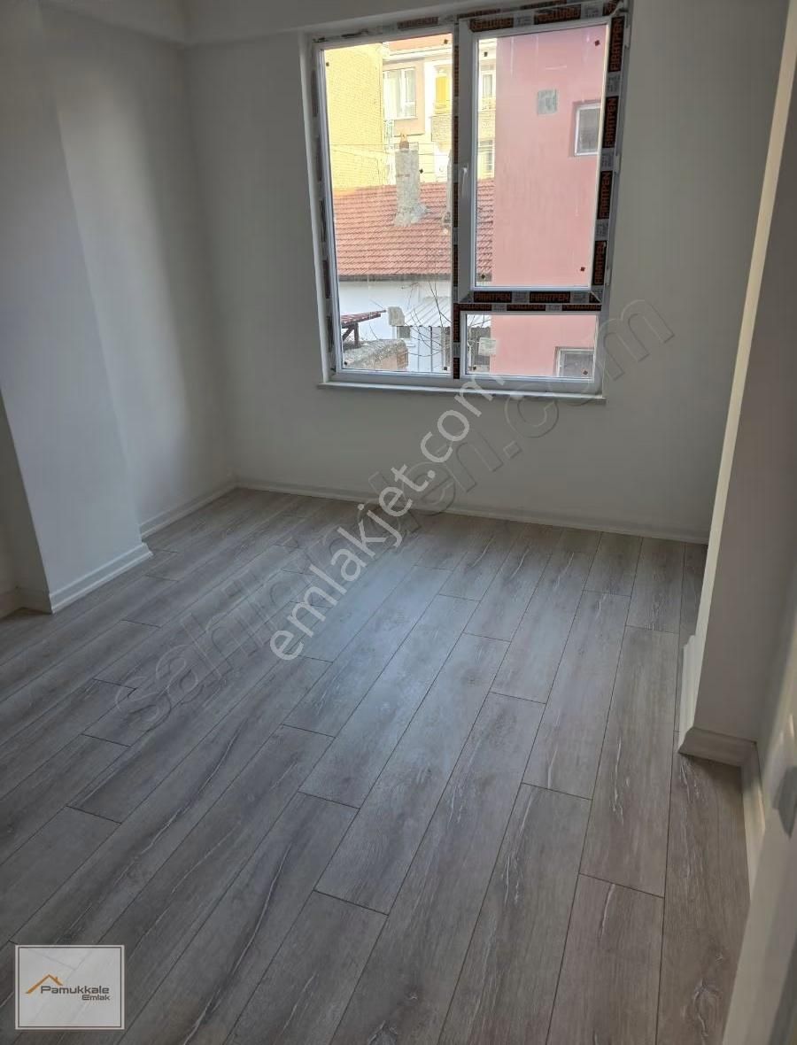 Pamukkale Emlaktan Sağlık Ocağı Yakınında Özel Garajlı Daire - Görsel 7