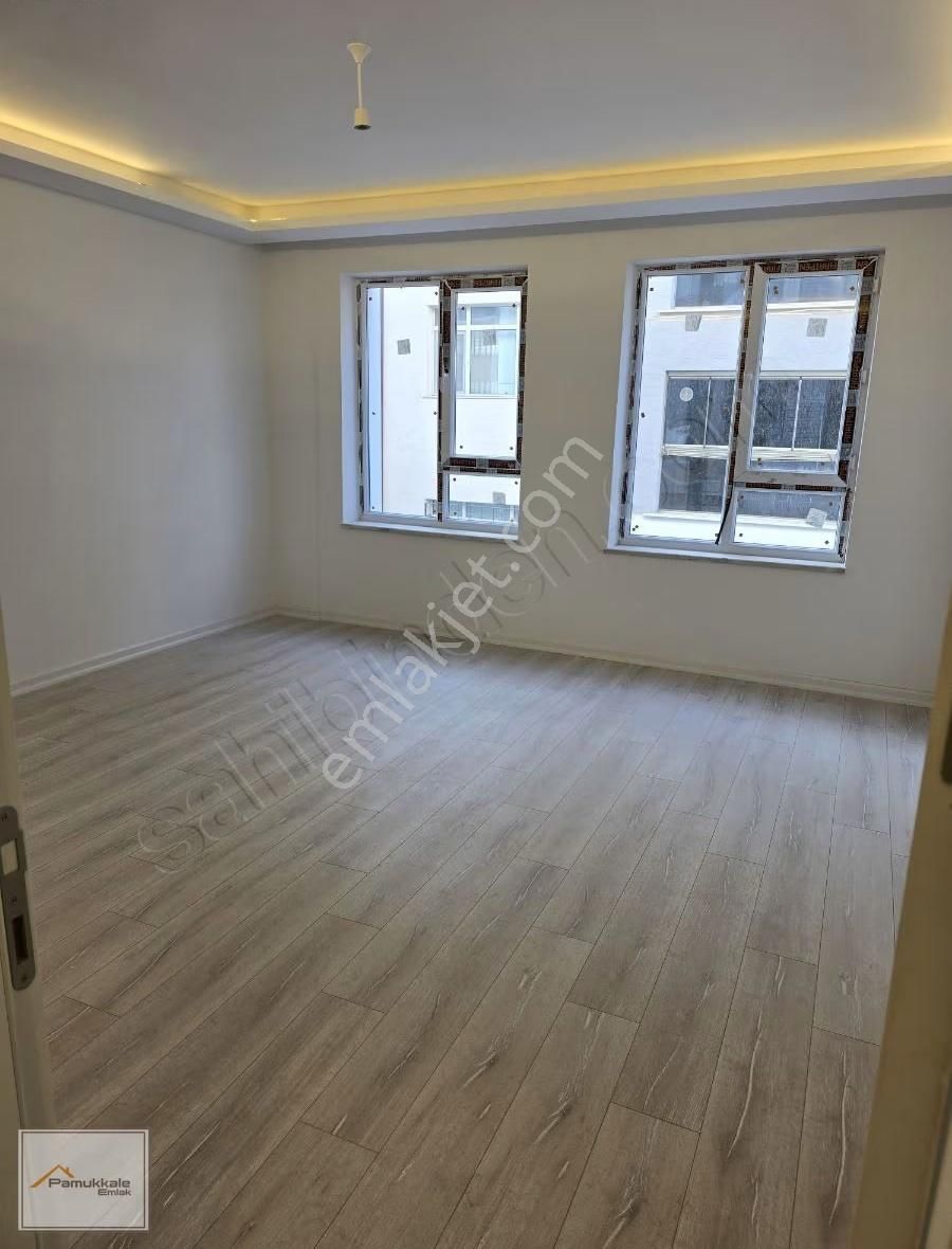 Pamukkale Emlaktan Sağlık Ocağı Yakınında Özel Garajlı Daire - Görsel 12