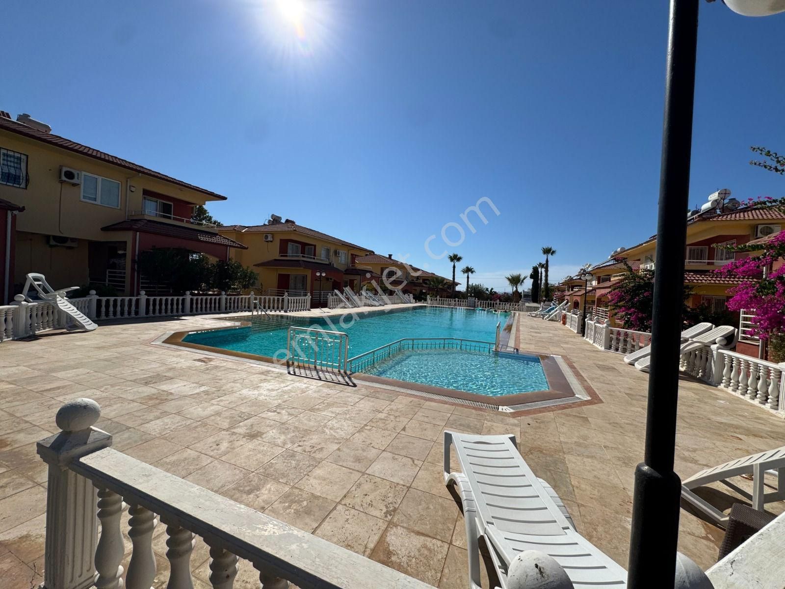 Didim'de Denize 80 M Olimpik Havuzlu Sitede Ful Eşyalı 3+1 Satılık Villa( Akköy) - Görsel 14