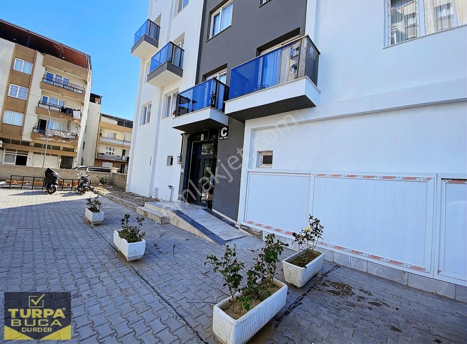 Yeşilbağlar'da Caddeüstü Sıfır 3+1 Site İçi Daireler(2daire Var) - Görsel 14