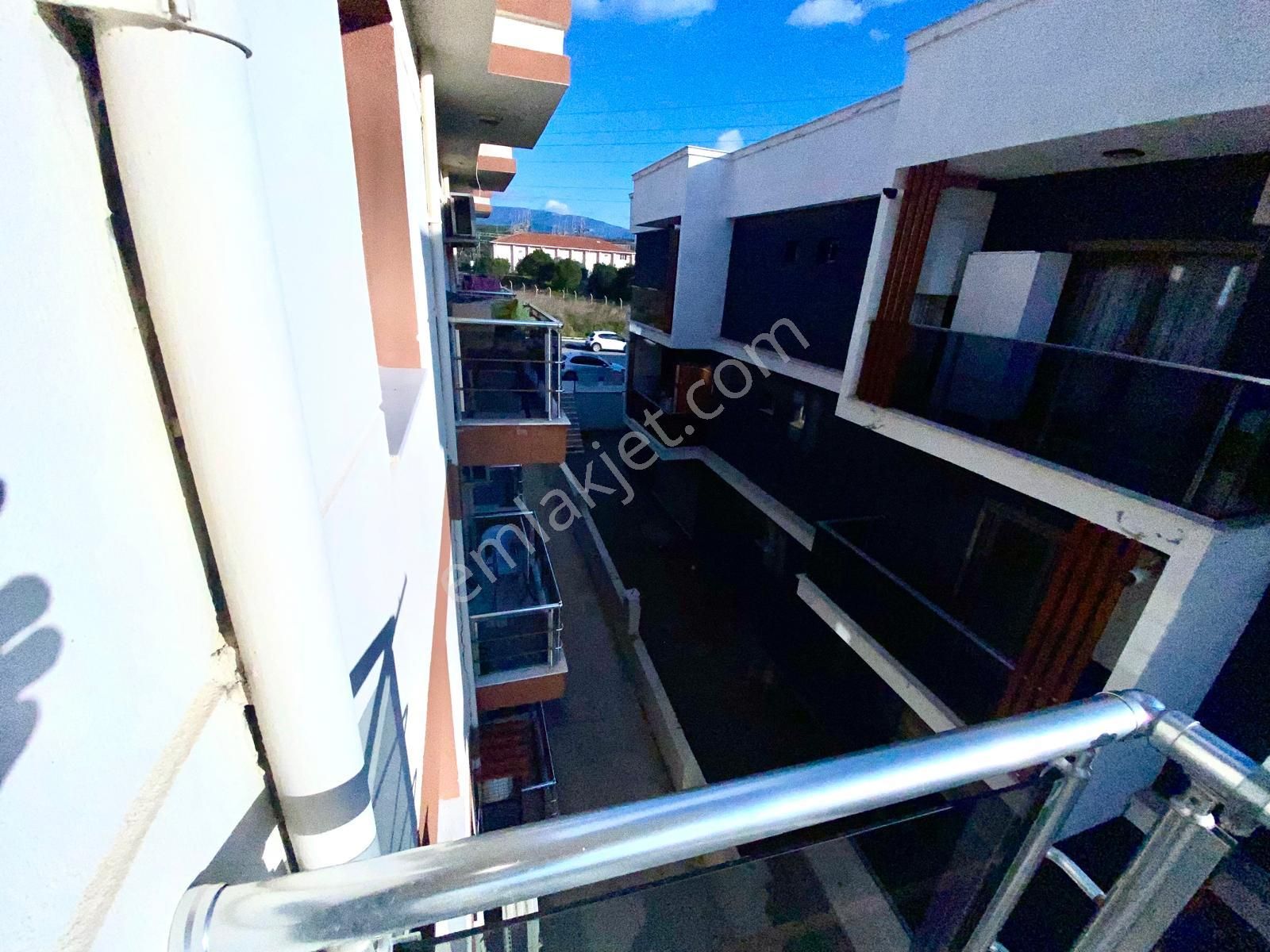 Arga'dan Buca Adatepe'de 1+1 Eşyalı Kiralık Daire - Görsel 9