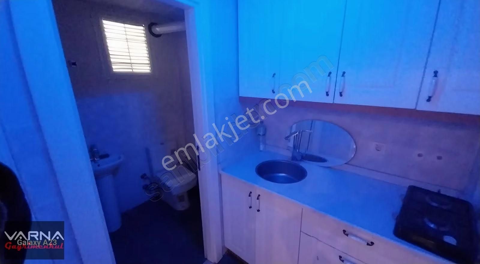 Menderes Merkez 1+1 Ofis 60 M2 Doğalgazlı Asansörlü - Görsel 7