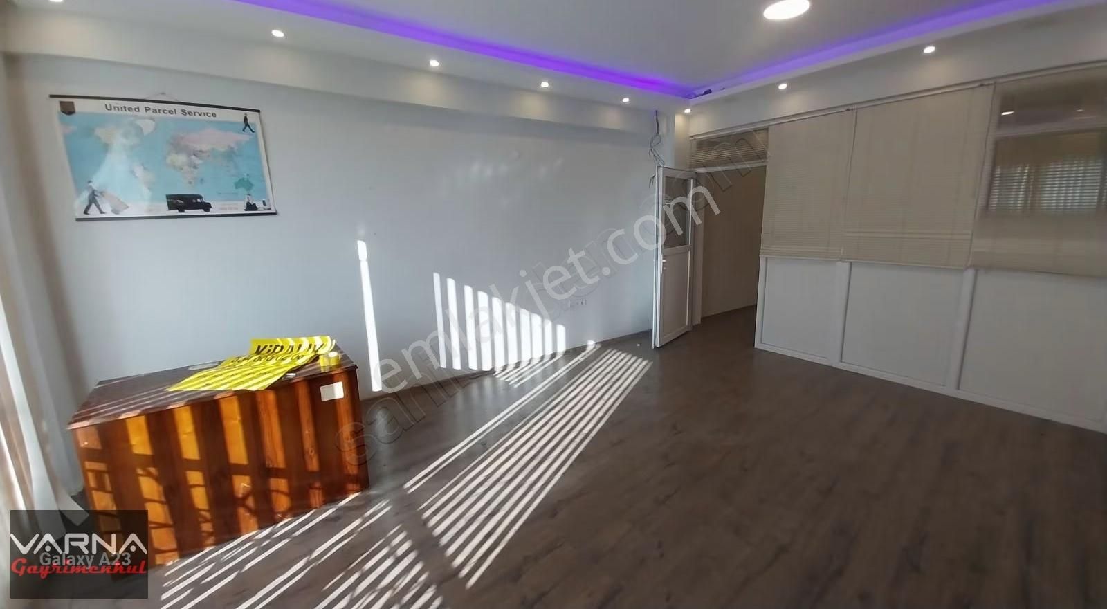 Menderes Merkez 1+1 Ofis 60 M2 Doğalgazlı Asansörlü - Görsel 12