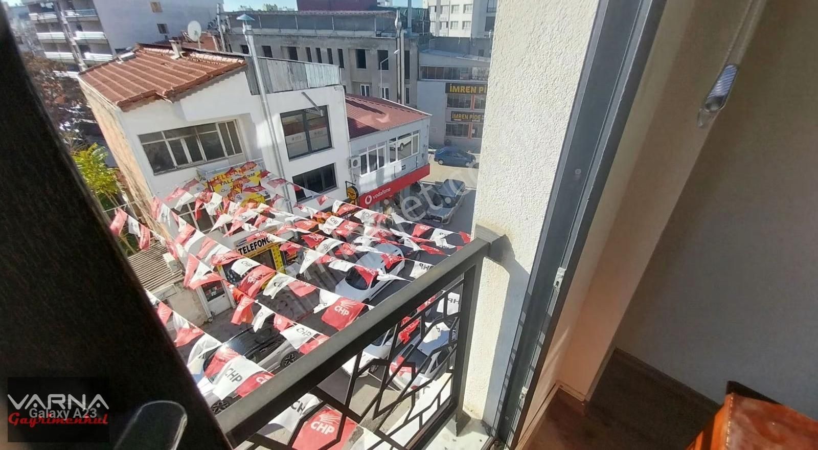 Menderes Merkez 1+1 Ofis 60 M2 Doğalgazlı Asansörlü - Görsel 23