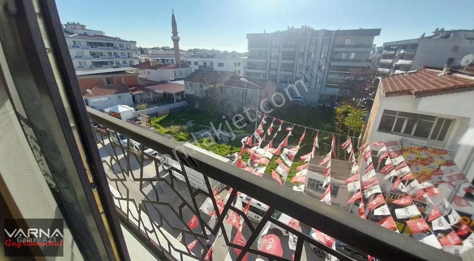 Menderes Merkez 1+1 Ofis 60 M2 Doğalgazlı Asansörlü - Görsel 17