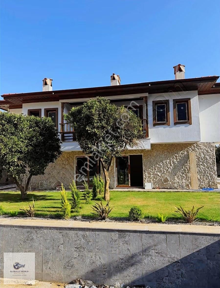 Gökova Merkezde Havuzlu Kiralık Villa - Görsel 11