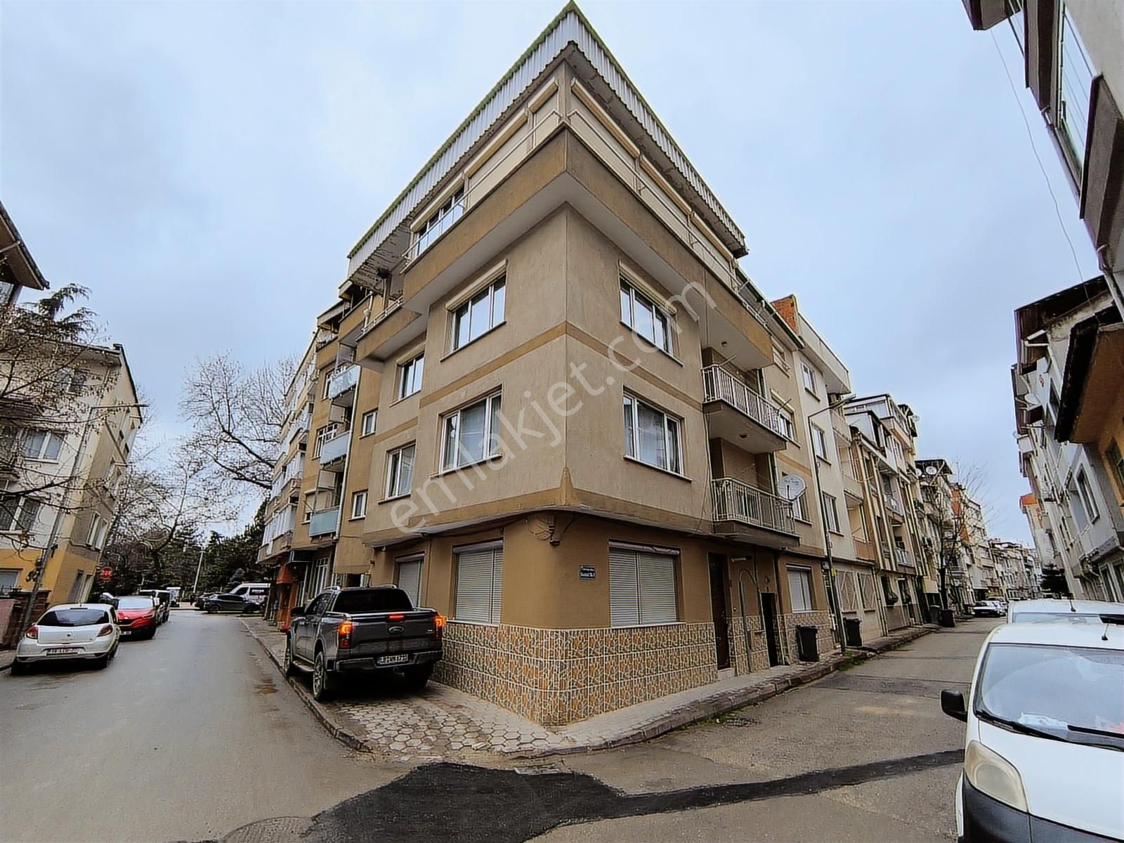 Kariyer'den Hamidiye Mah 3 Kat Yalıtımlı 3+1 Ful Eşyalı Kiralık - Görsel 19