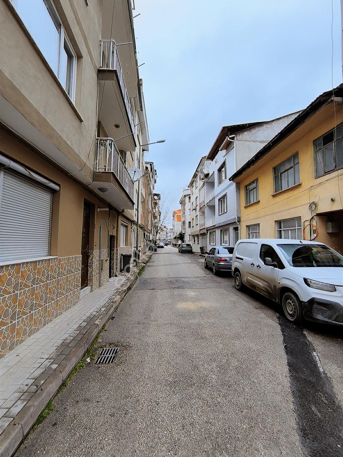 Kariyer'den Hamidiye Mah 3 Kat Yalıtımlı 3+1 Ful Eşyalı Kiralık - Görsel 12