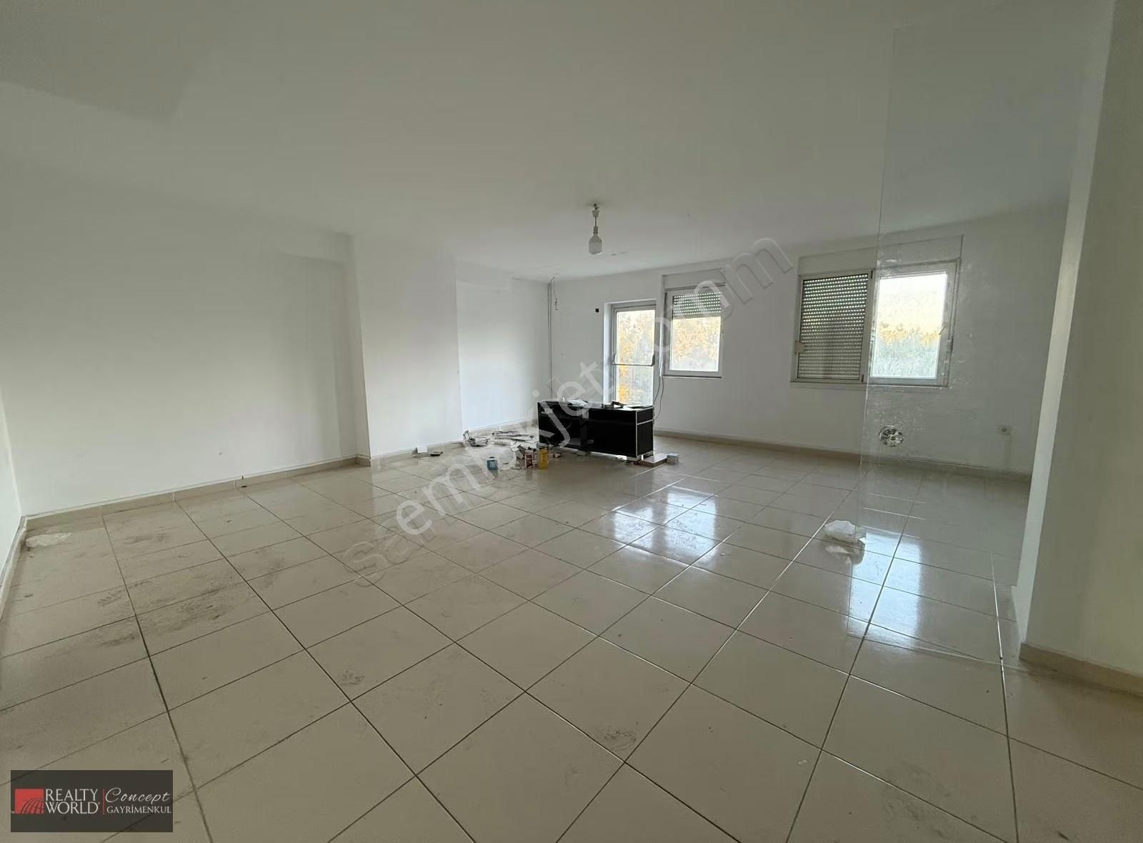 Antalya Olimpos Hastanesi Caddesinde Kiralık Dükkan - Görsel 6