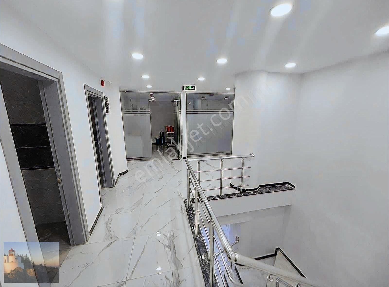 Satılık 50 Yıl Mah B Caddesi Üzerinde Bulunan 3 Katlı Kiracılı - Görsel 19