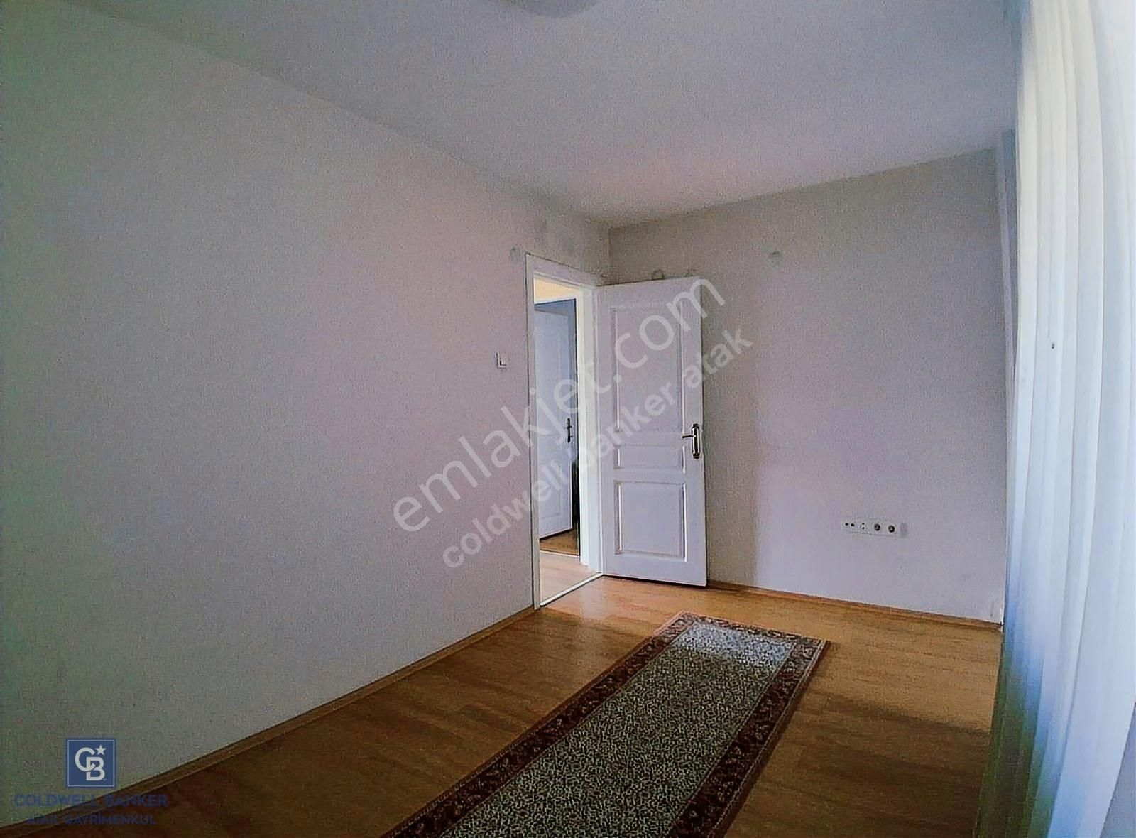 İzmir Hatay Renkli De Eşyalı Kiralık Arakat Daire - Görsel 17