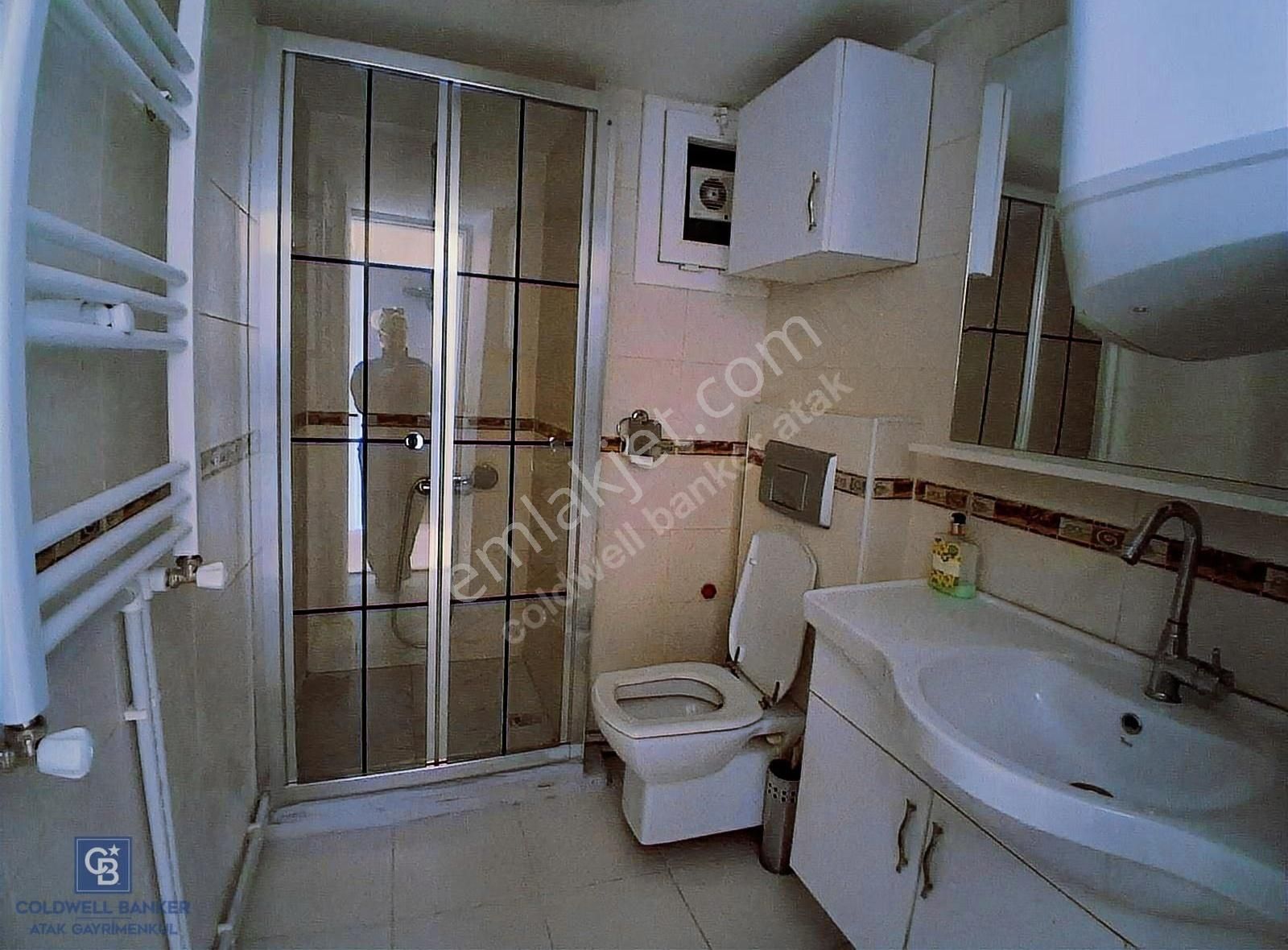 İzmir Hatay Renkli De Eşyalı Kiralık Arakat Daire - Görsel 15
