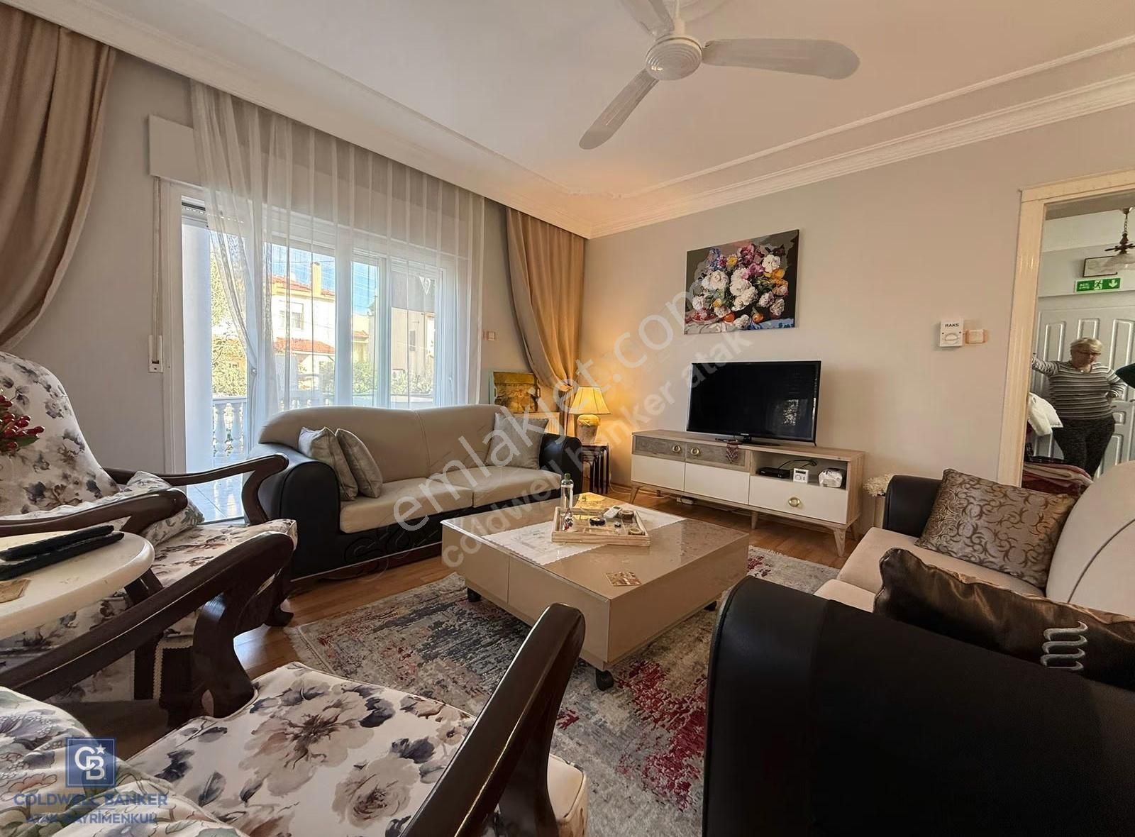 Urla Çeşmealtında Kiralık 4+1 Villa - Görsel 21