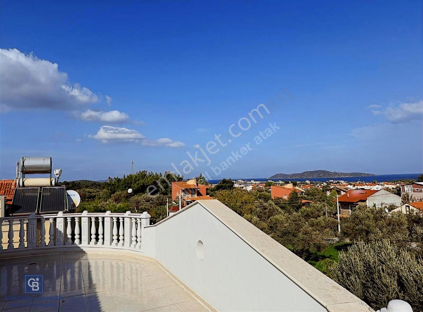 Urla Çeşmealtında Kiralık 4+1 Villa - Görsel 12