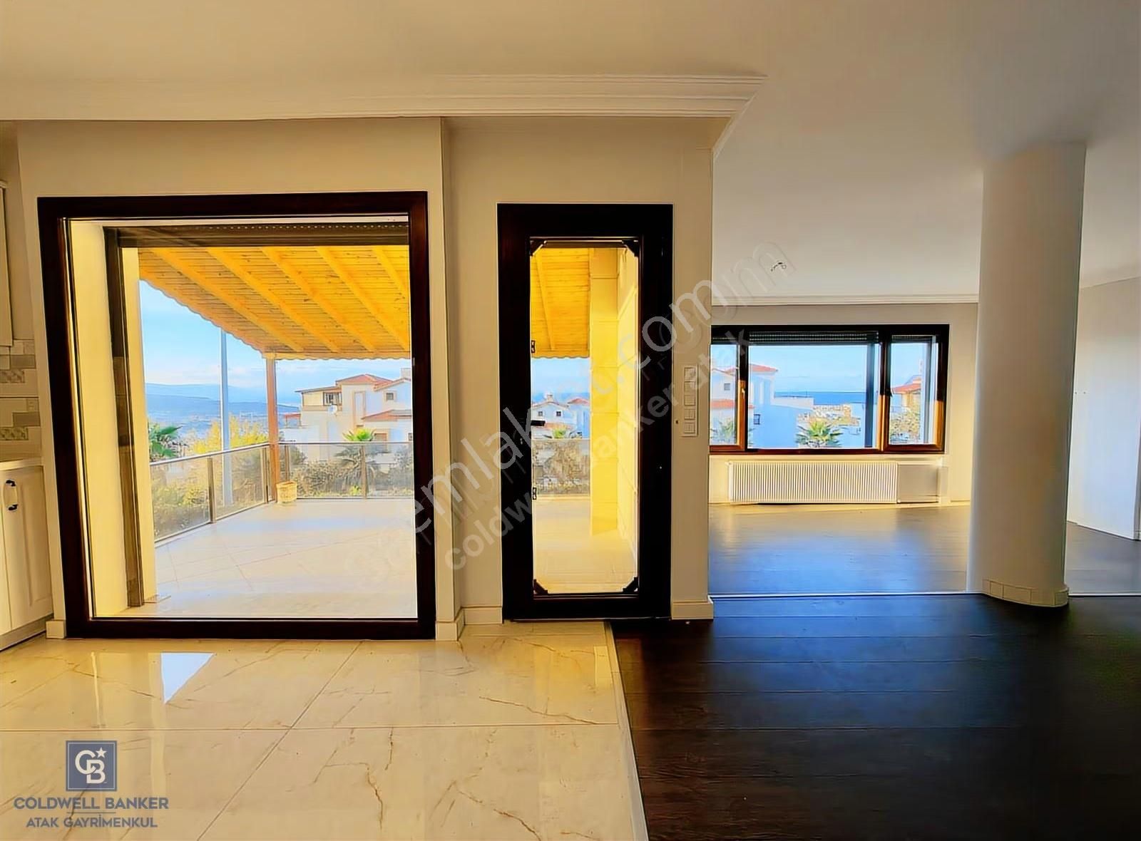 Kahramandere'de Full Deniz Manzaralı Doğal Gazlı 5+3 Villa - Görsel 12