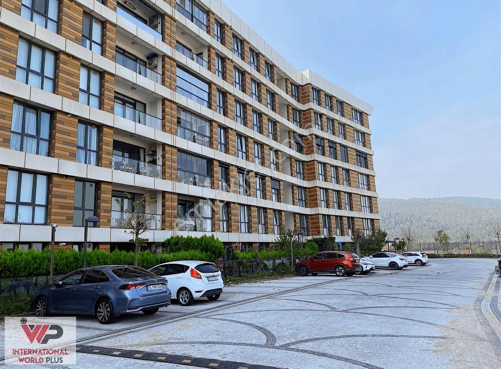 360 Kurtköy 'de Taşınmaya Hazır Kiralık 4.5+1