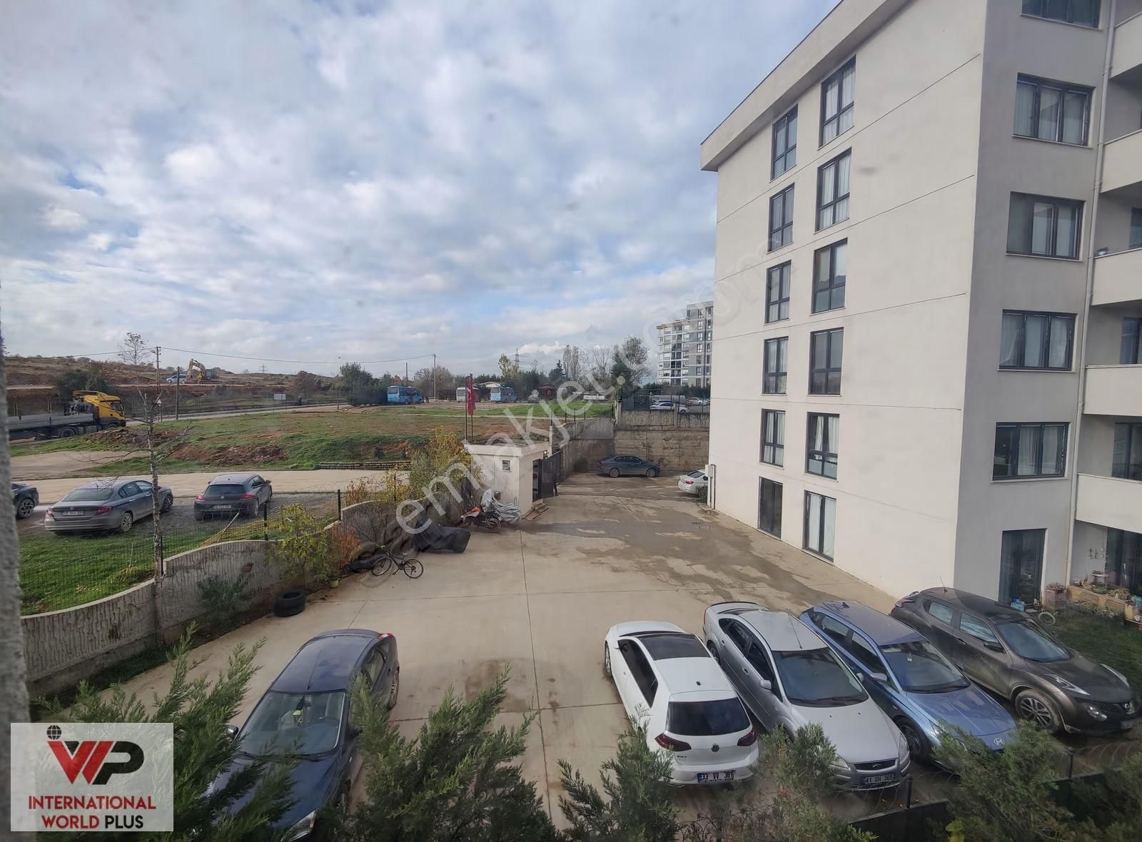 Tuzla Aydınlı Reflex Sitesi Ara Kat 2+1 Güney Cephe - Görsel 20