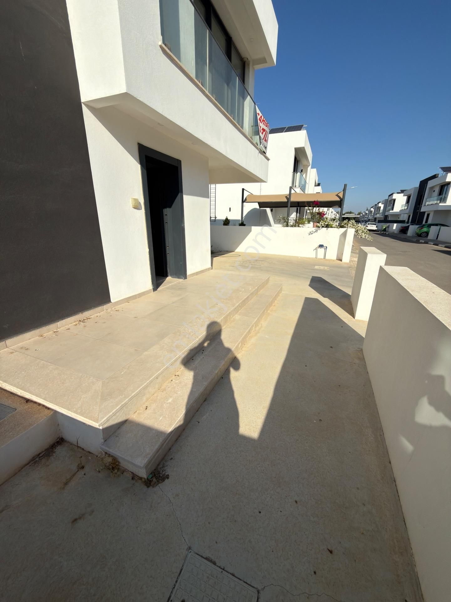 Yeniboğaziçi'nde 3+1 Satılık Villa Yeniboğaziçi Parkı Yakınında Özel Havuz Bahçe - Görsel 8