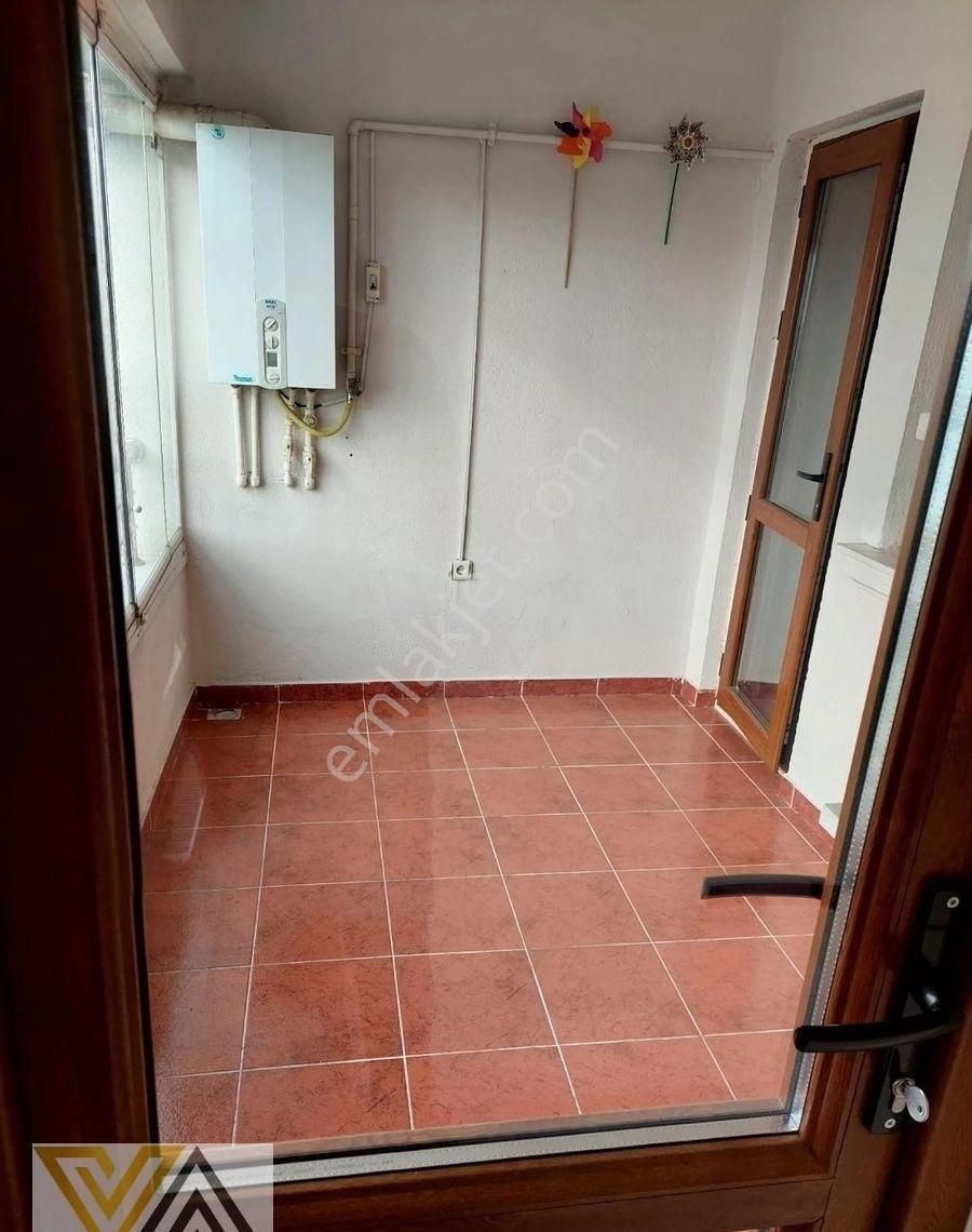 Valentia'dan Site İçerisinde Satılık Ara Katta 4+1 Boş Daire !!! - Görsel 4