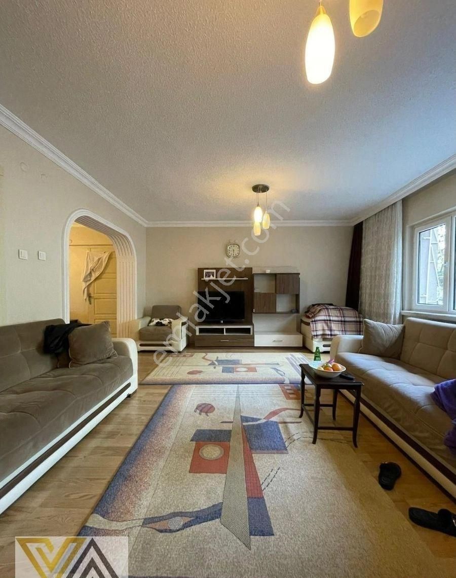 Valentia'dan Deniz Sitesi'nde Satılık 3.5+1 Boş Daire !!!