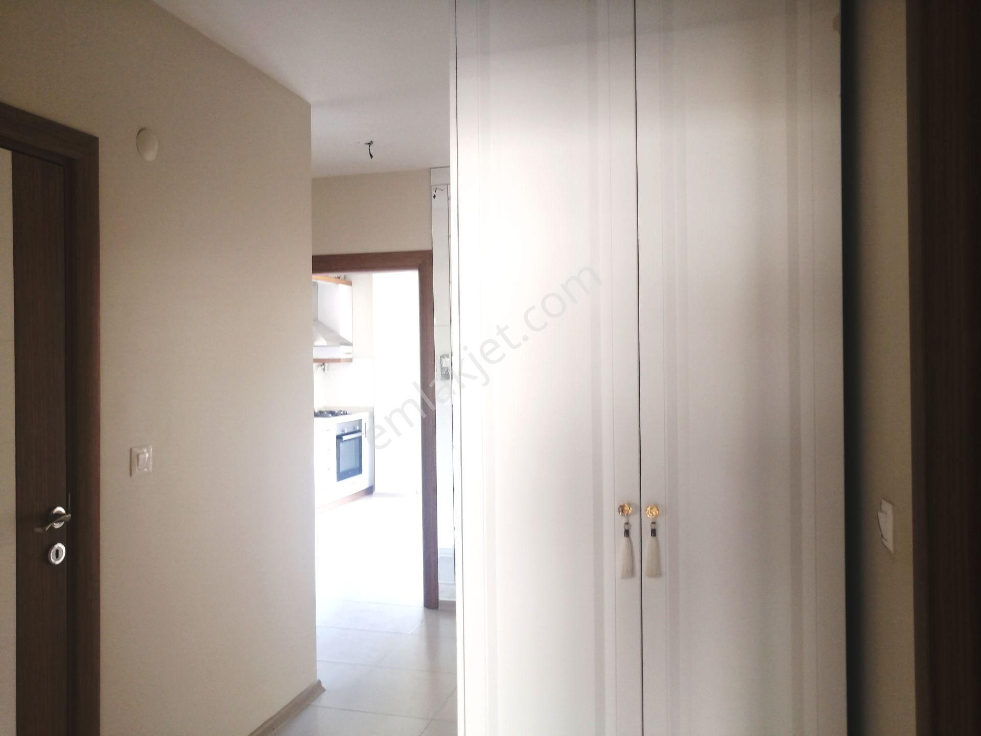 Remax Area' Dan Üçevler Mah. Merkezi Konumda Teraslı 2+1 Daire - Görsel 16