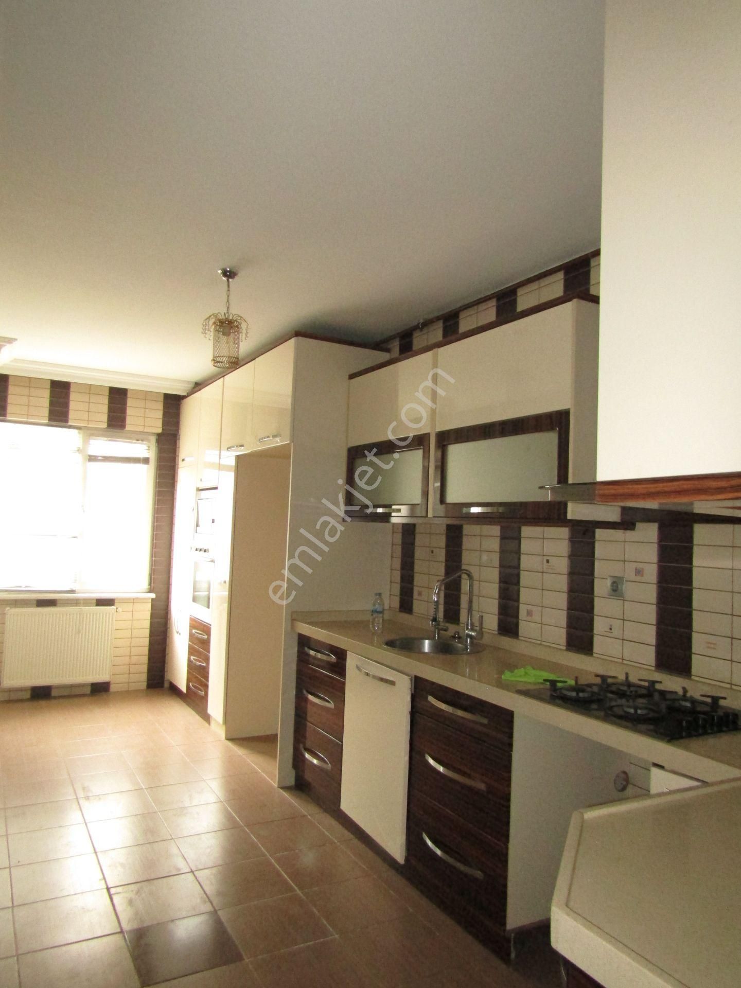 Yenimahalle Sularvadisi Manzaralı Asansörlü 3+1 175m2 2.arakat Satılık Daire - Görsel 9