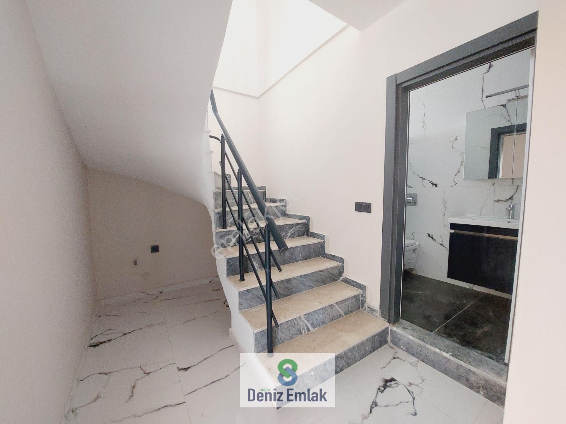 Denizden Akçayda Öncephe Asansörlü Geniş Satılık 3+1 Dublex Daire. - Görsel 4