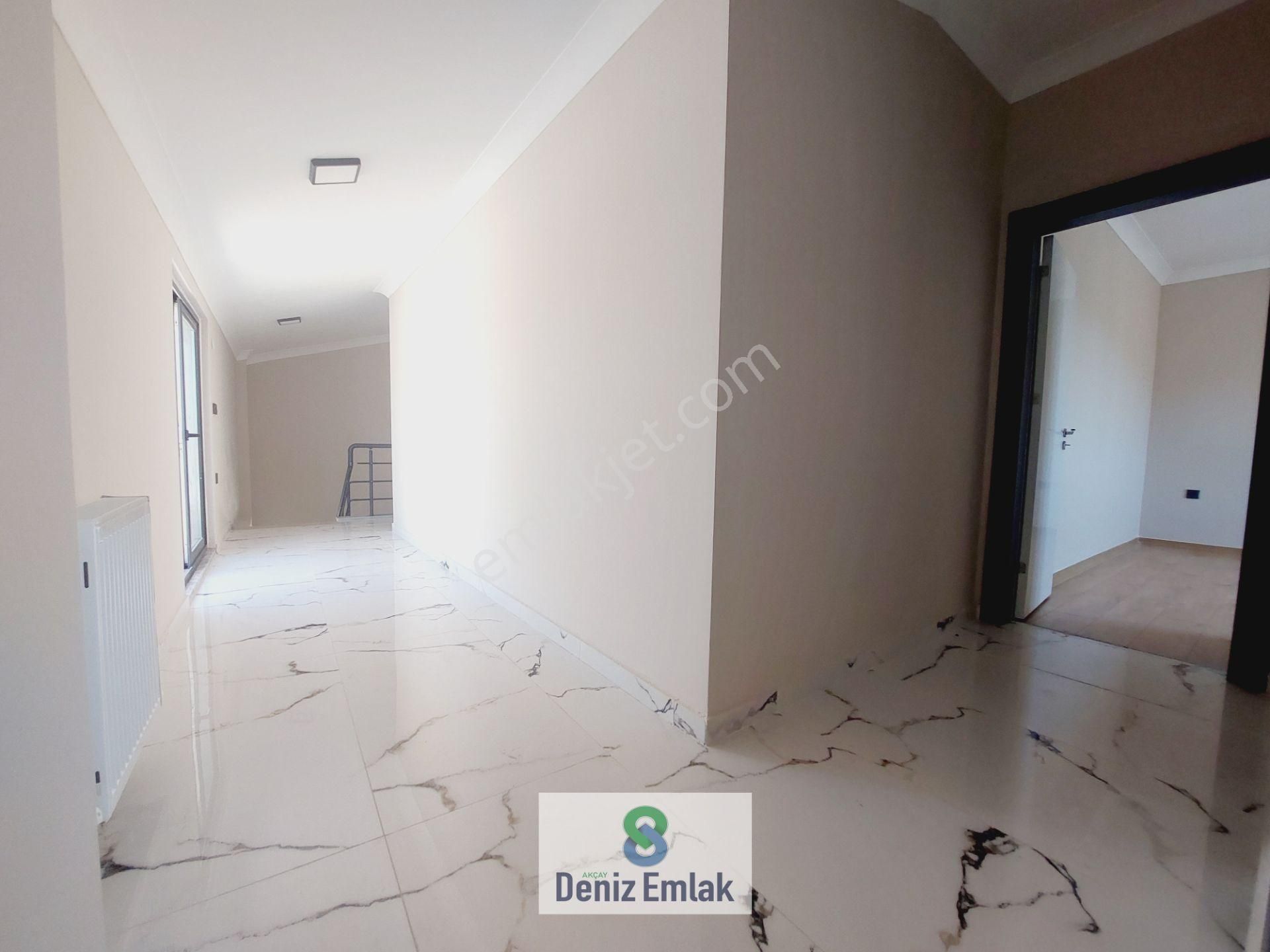 Denizden Akçayda Öncephe Asansörlü Geniş Satılık 3+1 Dublex Daire. - Görsel 32