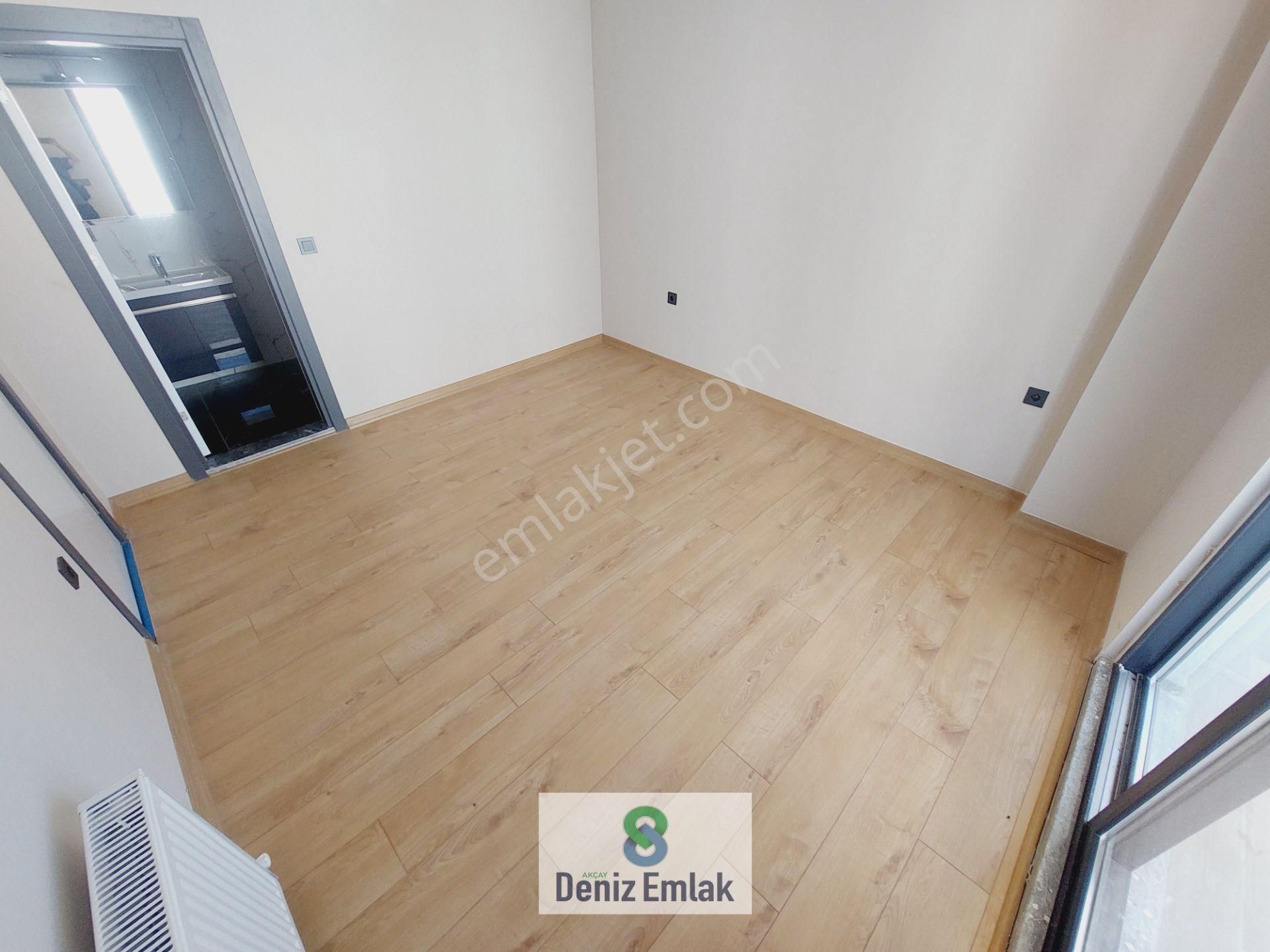 Denizden Akçayda Öncephe Asansörlü Geniş Satılık 3+1 Dublex Daire. - Görsel 11