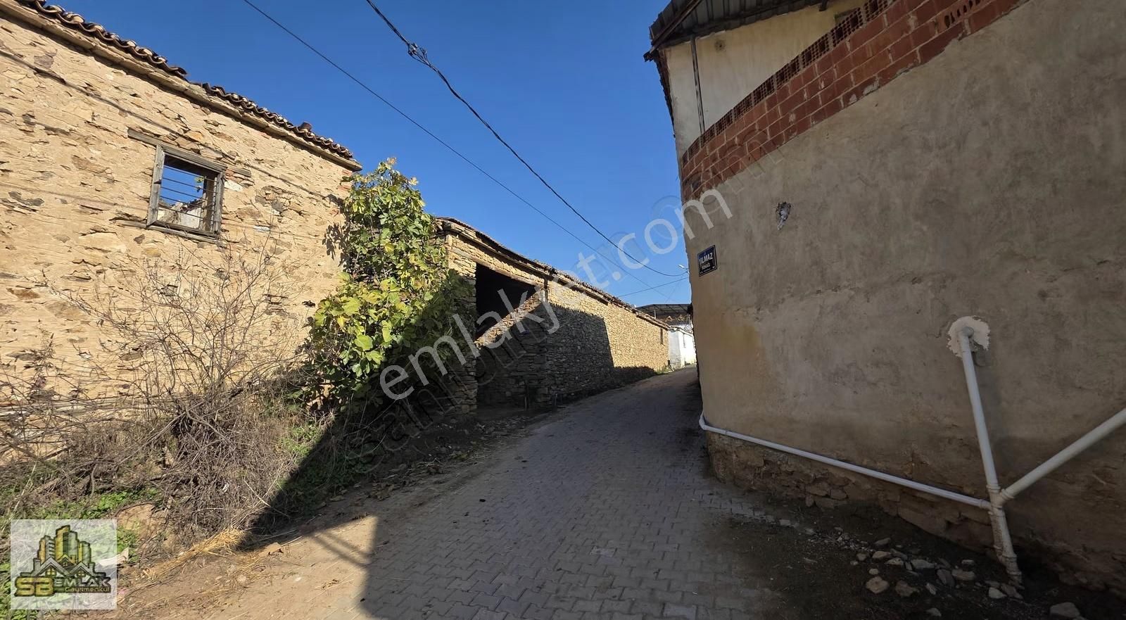 İzmir Tire Sb Emlak Ofisinden Yeğenli Köyün'de Köy Evi - Görsel 6