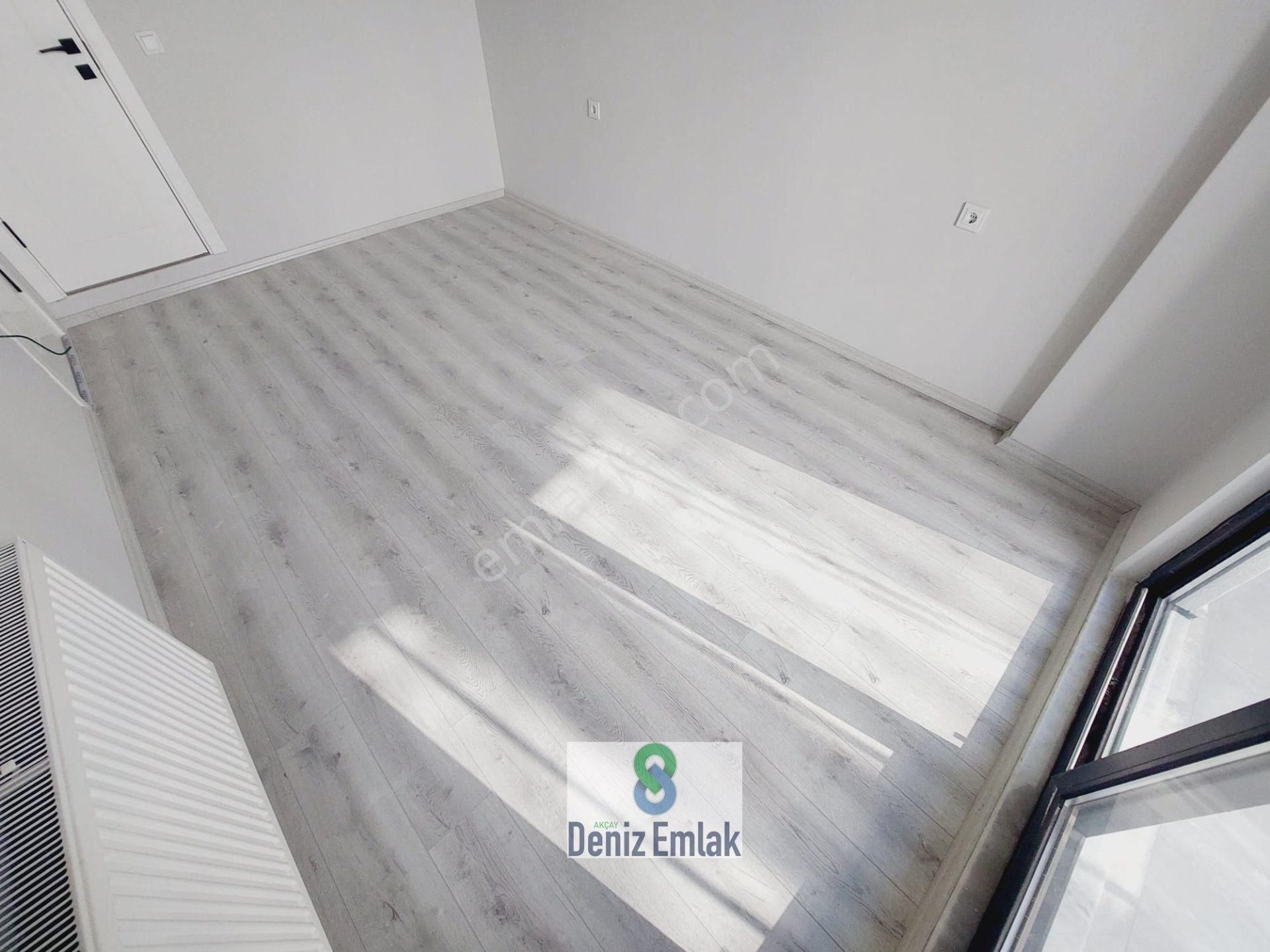Denizden Akçayda Kapalı Mutfak Arakat Ebeveynli Satılık 2+1 Daire. - Görsel 32