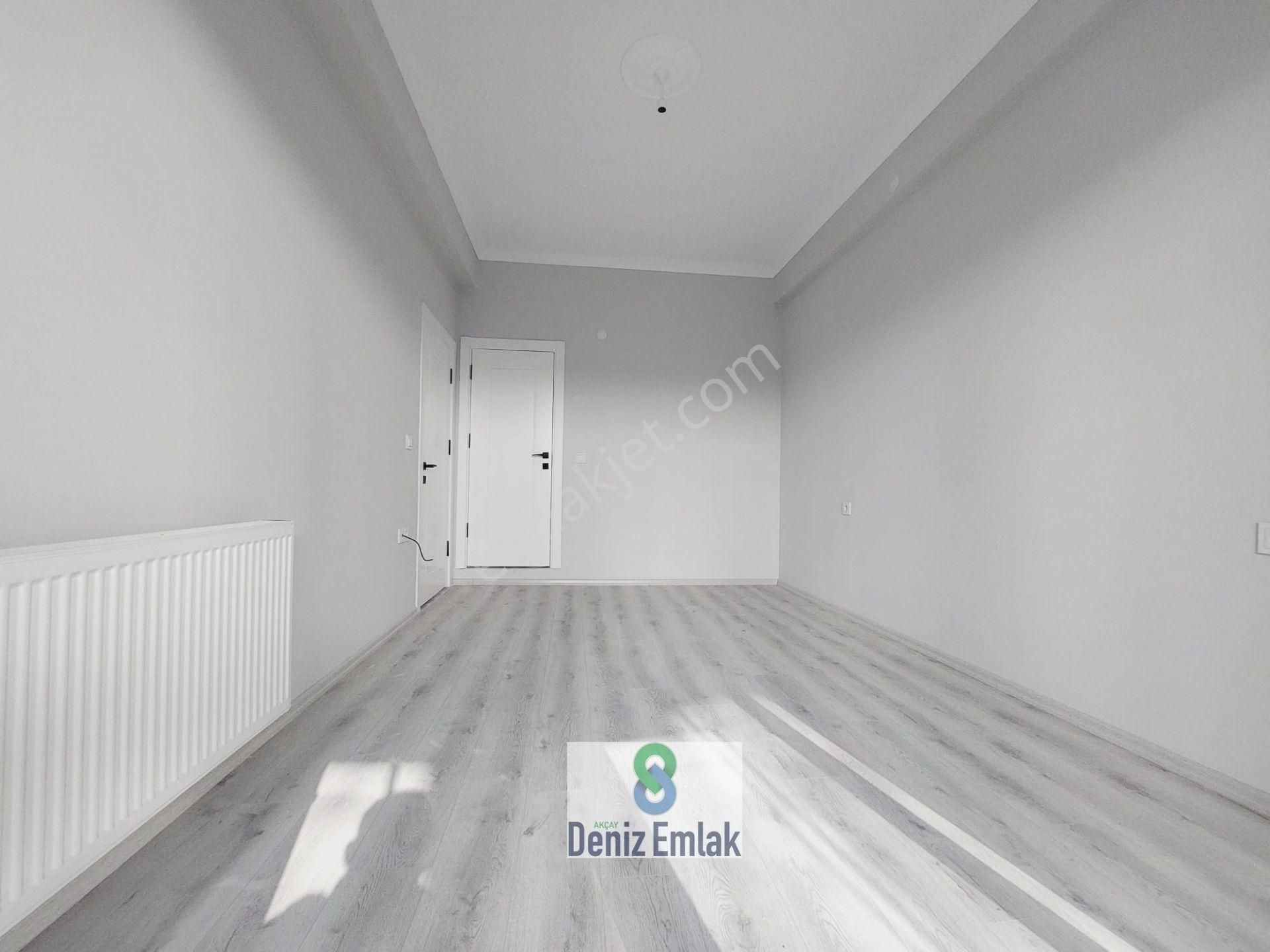 Denizden Akçayda Kapalı Mutfak Arakat Ebeveynli Satılık 2+1 Daire. - Görsel 9