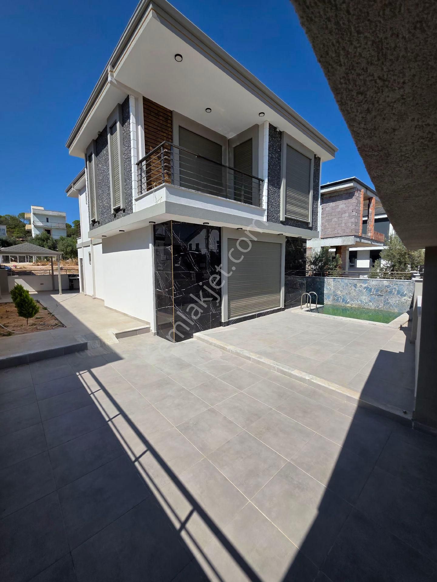 🏡 Aydın Didim Hisar Mahallesinde Sahile Yürüme Mesafesinde Ayrı Mutfak Müstakil Villa 🏡