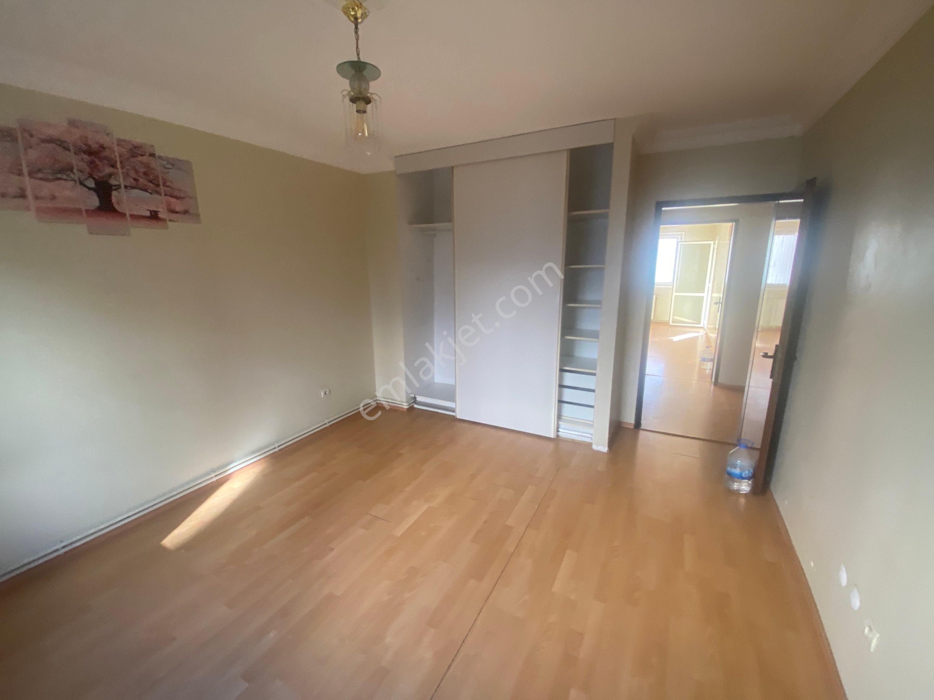 Uğur Emlaktan Ybeyszıt Mah 1+1 Kiralık Daire - Görsel 8