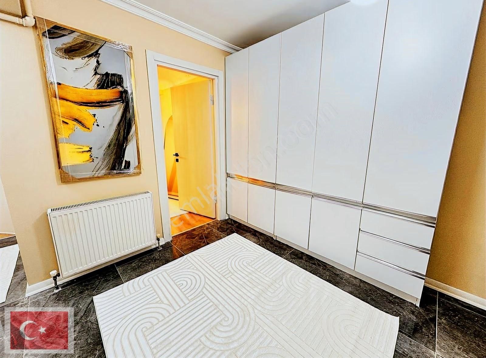 Girne'de Full Sıfır Eşyalı 2+1 Ara Kat Balkonlu Mimari Dizaynlı - Görsel 3