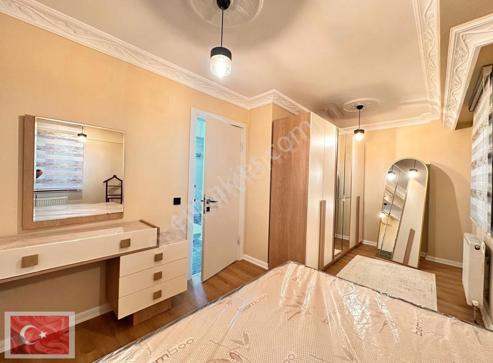 Girne'de Full Sıfır Eşyalı 2+1 Ara Kat Balkonlu Mimari Dizaynlı - Görsel 24