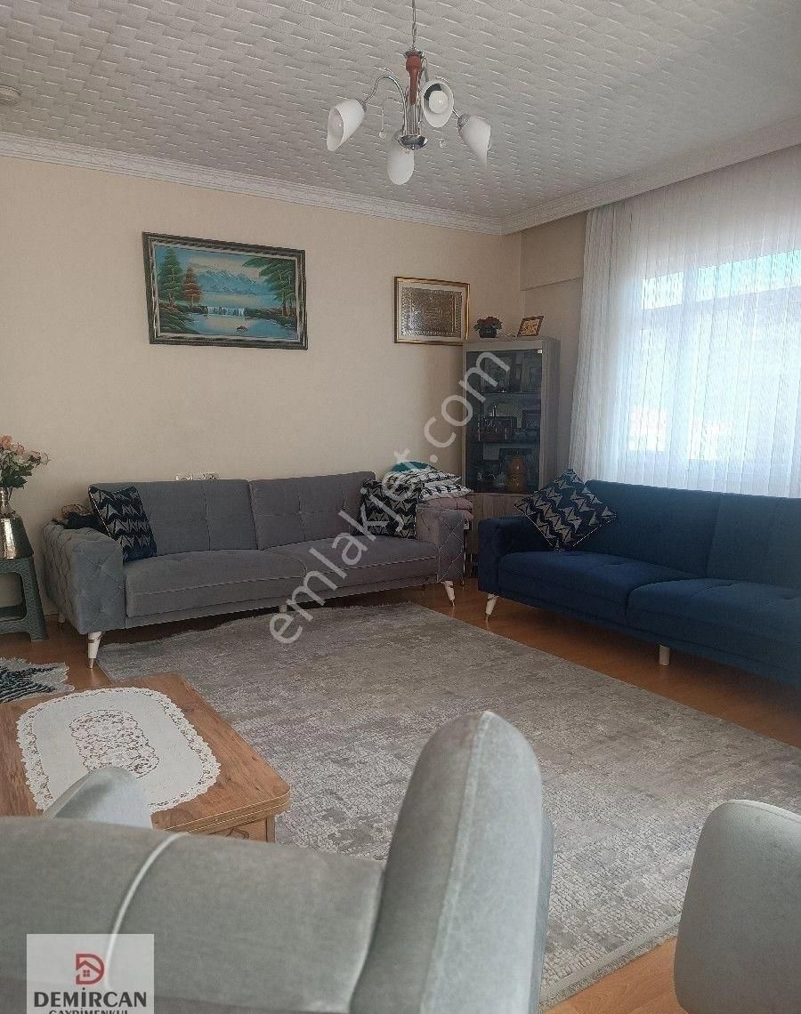 Etimesgut İstasyon Mah.de Çift Girişli Masrafsız 5+2 Satılık Teras - Görsel 5