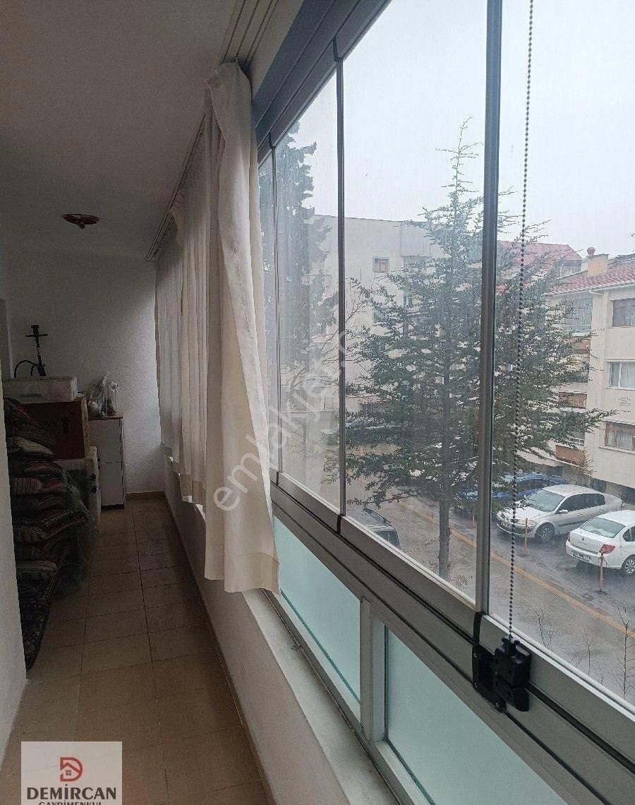 Etimesgut İstasyon Caddesine Yakın Ara Katta Ebeveyn Banyolu Satılık 3+1 - Görsel 3