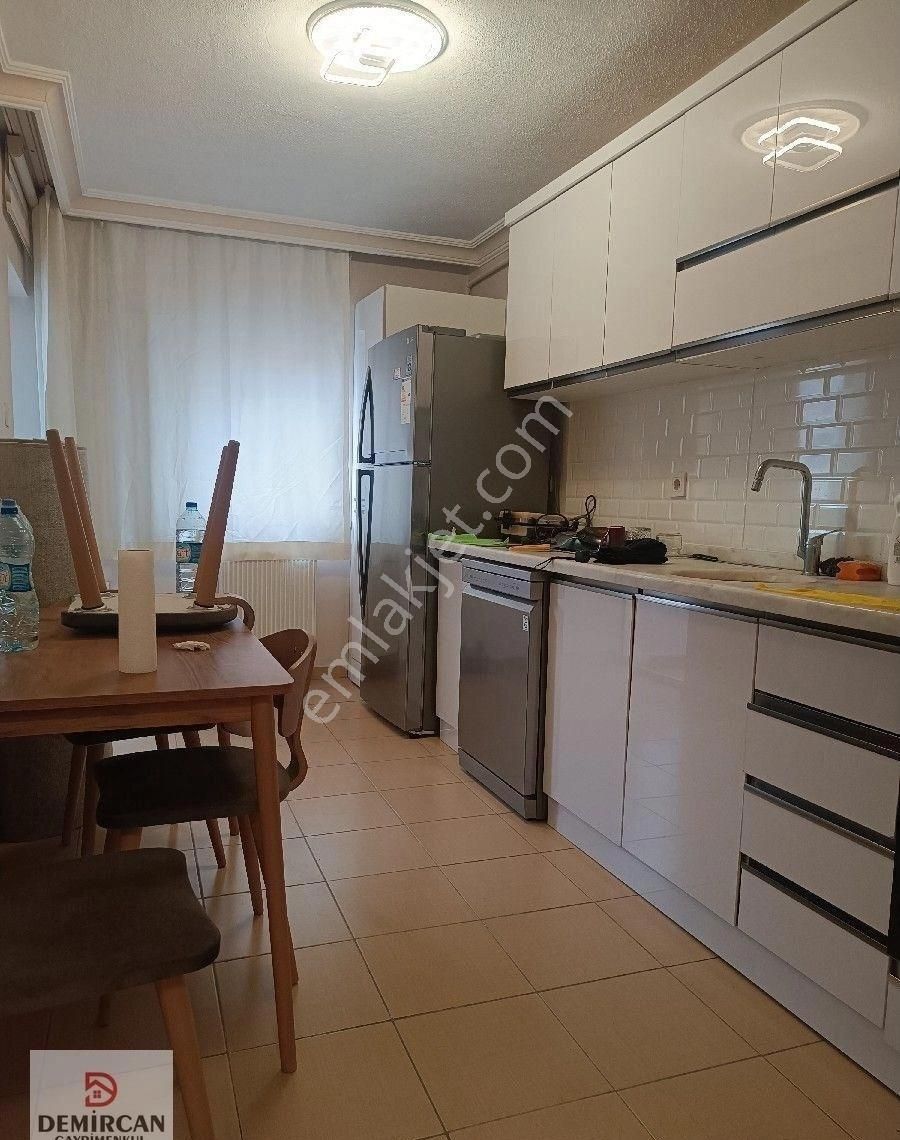 Etimesgut İstasyon Caddesine Yakın Ara Katta Ebeveyn Banyolu Satılık 3+1