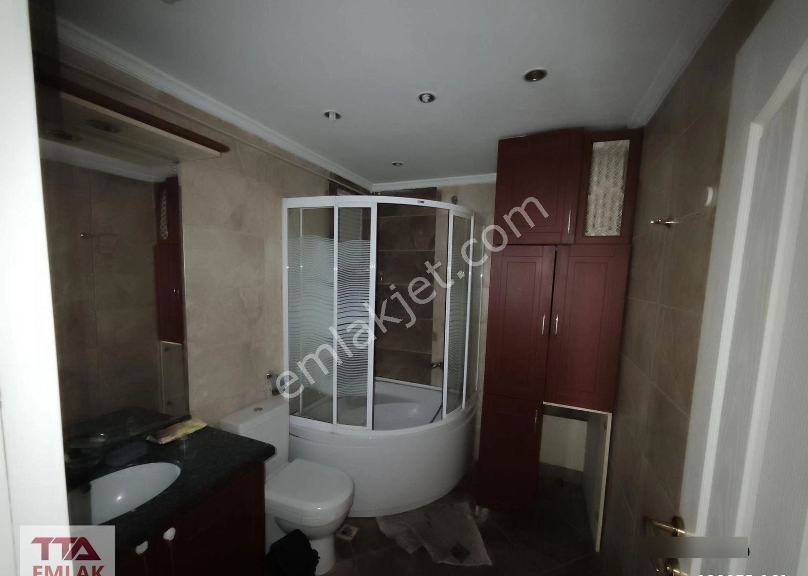 Hoşdere Caddesi Üzerinde 3. Katda 3+1 Kiralık Daire - Görsel 26