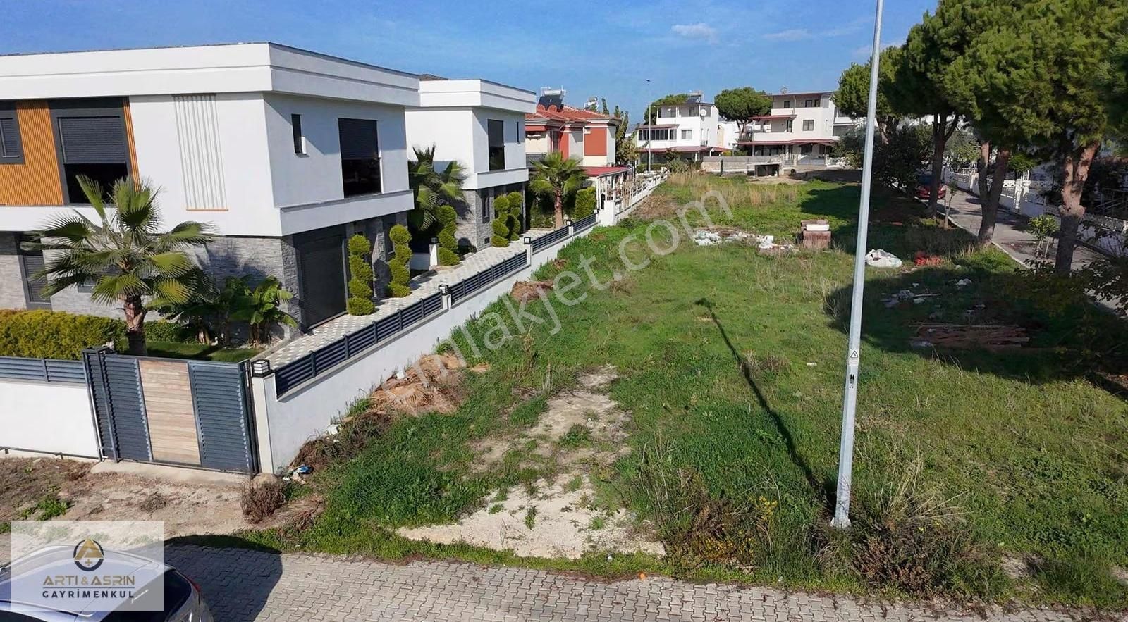 Kuşadası Soğucakta Satılık Arsa - Görsel 10