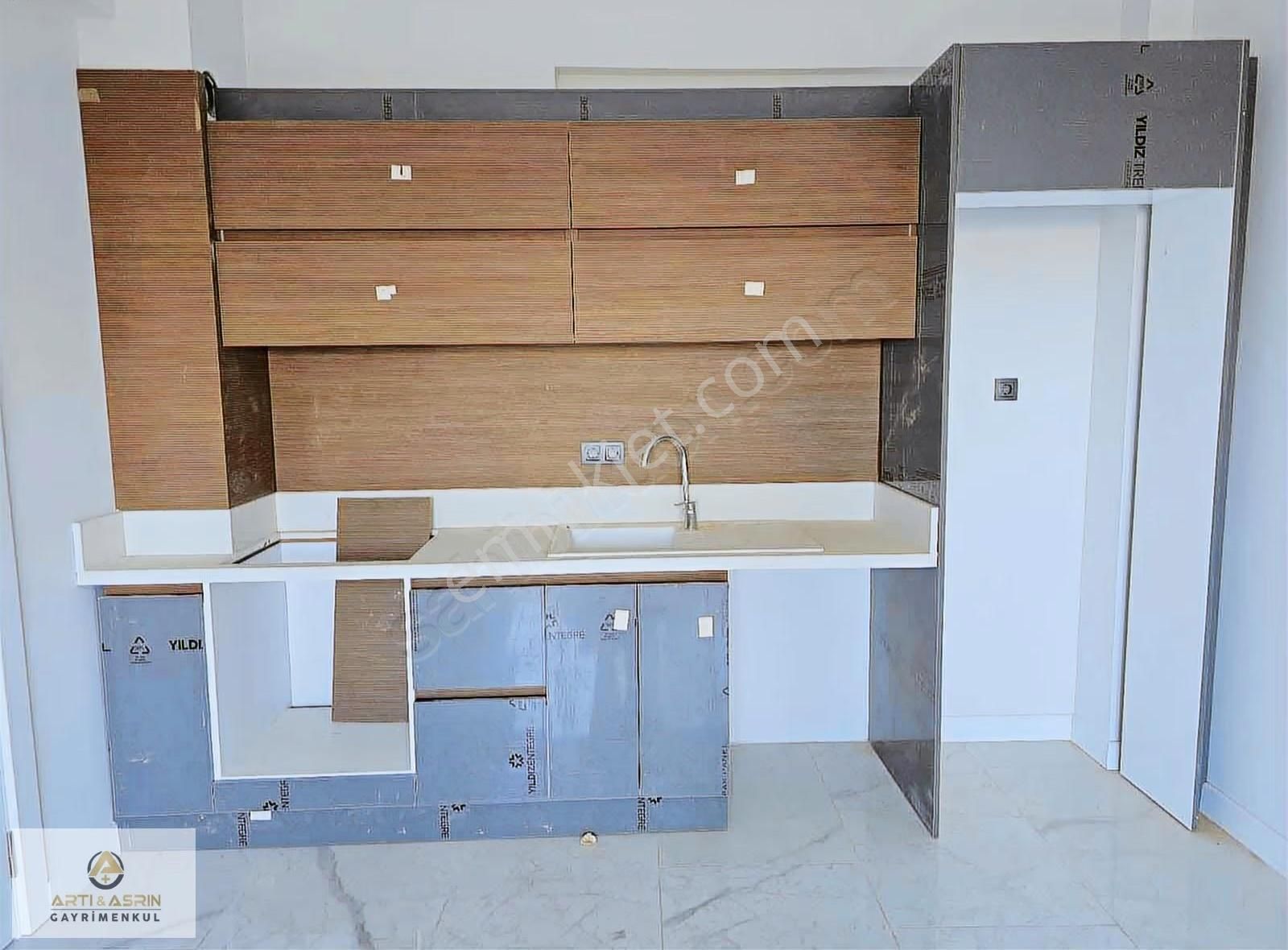 Kuşadasında Lüx Site İçerisinde Manzaralı 1+1 Havuzlu Daire - Görsel 6